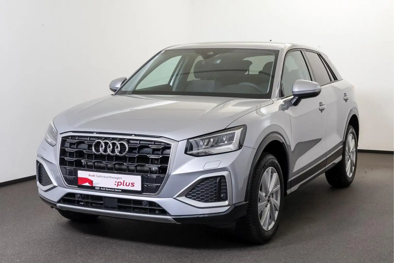 Audi Q2 Advanced 35 TDI S tr. AHK LED PDC VIRTUAL Silber - 2