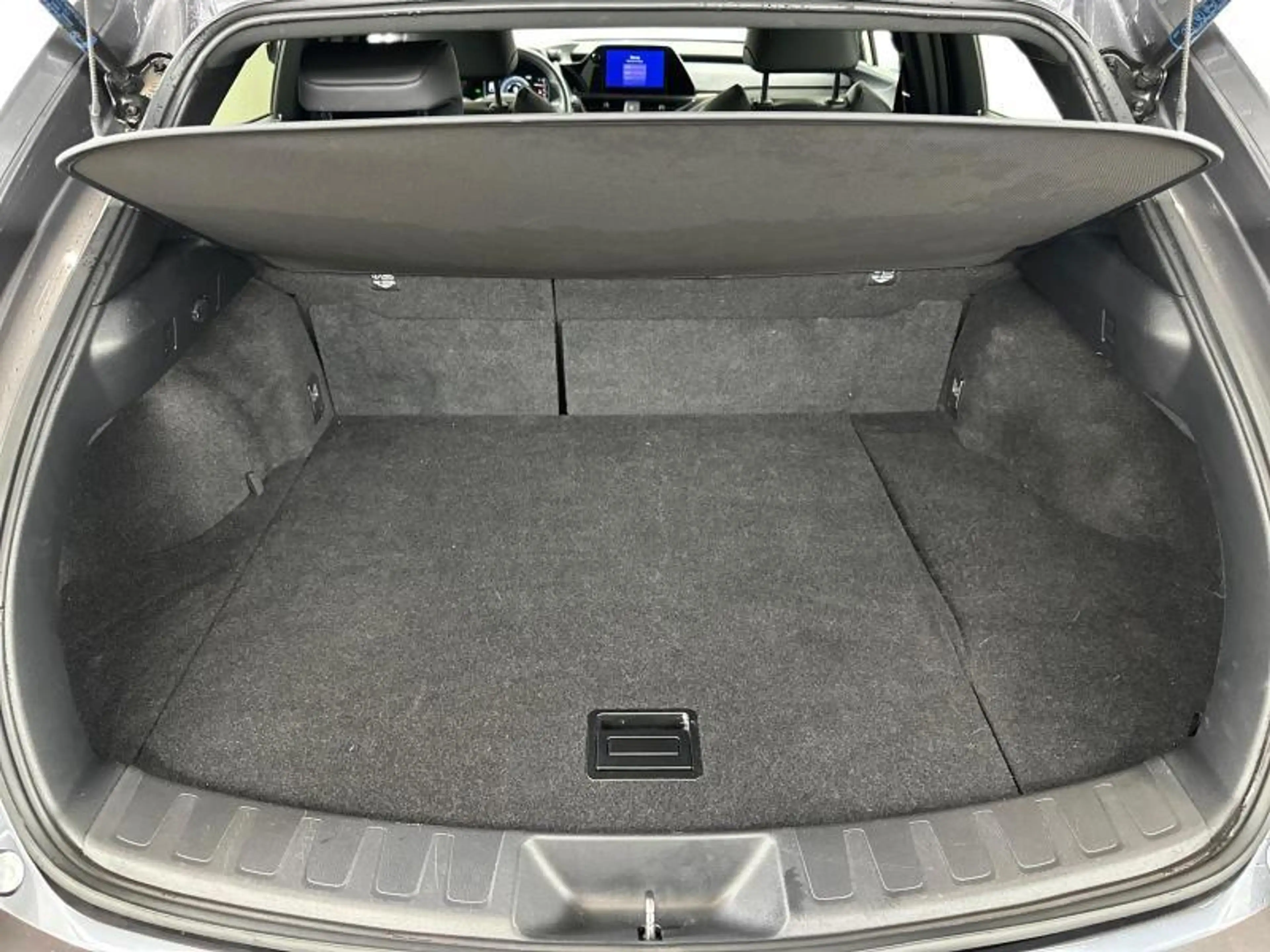 Lexus UX 250h F-Sport Design 184pk/Towbar/4Season tyres — photo 11