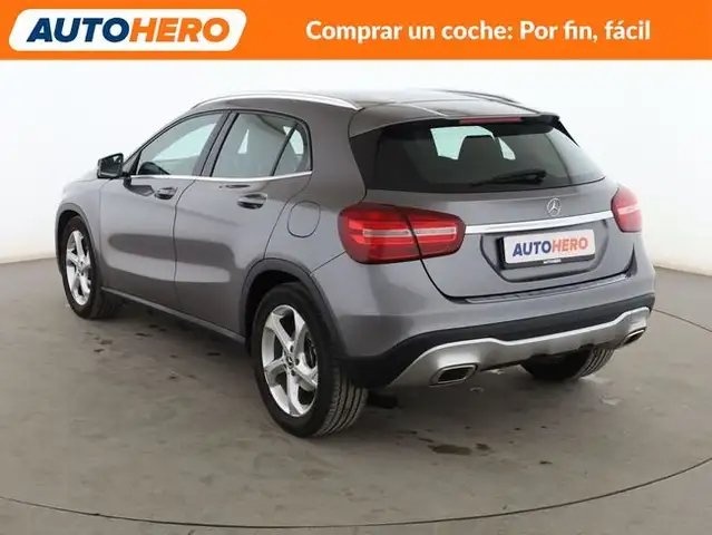 Mercedes-Benz Gla view 4