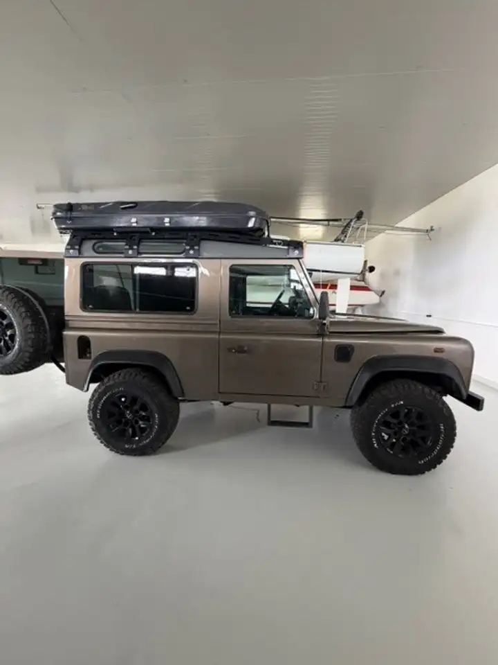 Land Rover Defender 90" Station Wagon 2,5 TD, foto 5