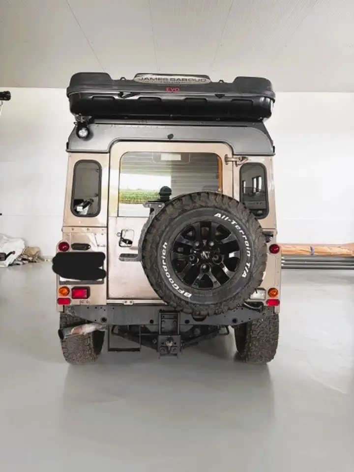 Land Rover Defender 90" Station Wagon 2,5 TD, foto 8