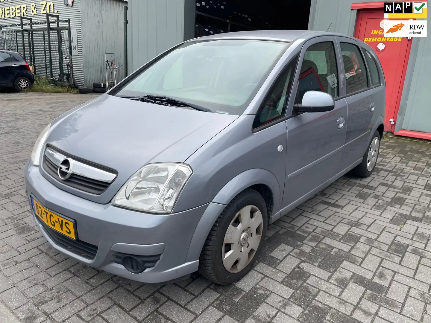 Opel Meriva 1.6-16V Enjoy Gris - 1