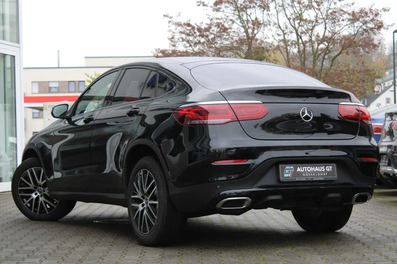 Mercedes-Benz GLC 200 d 4M Coupe/Night/1.Hd/Navi/Kame/Distr/AHK Noir - 2