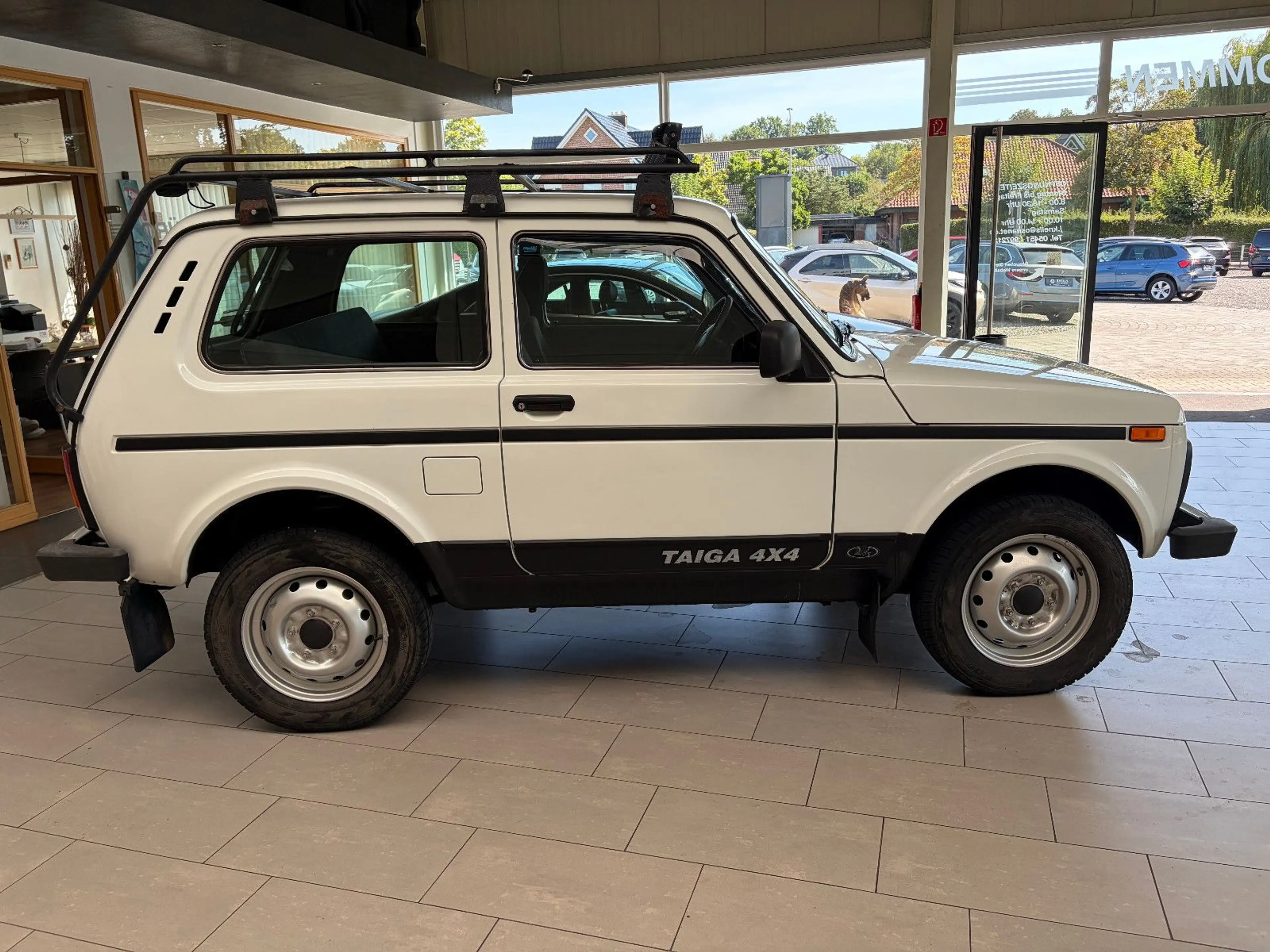 Lada Taiga / Niva 4x4 LED ELEKTR. FENSTER VERSIEGELT — photo 4