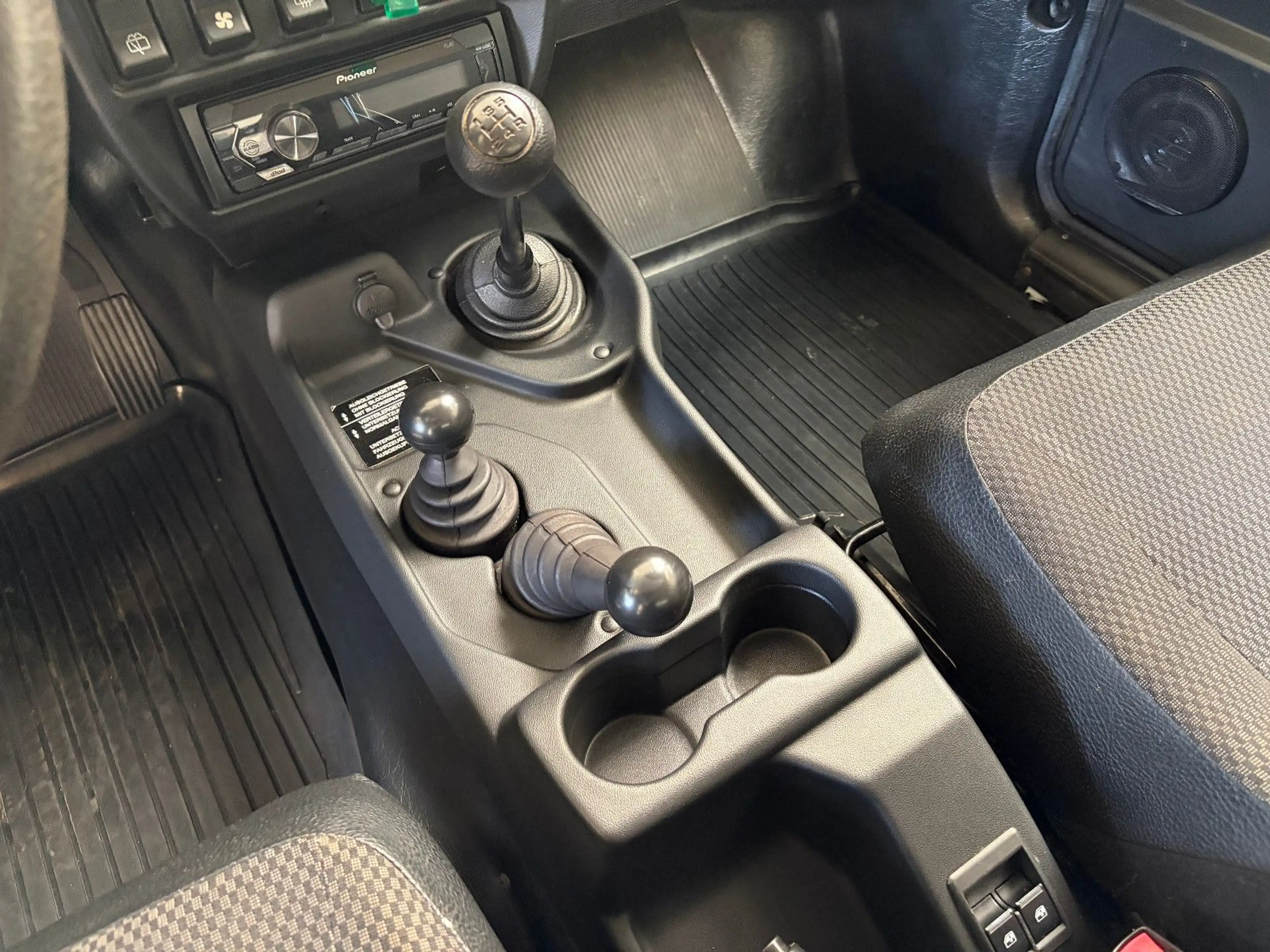 Lada Taiga / Niva 4x4 LED ELEKTR. FENSTER VERSIEGELT — photo 15