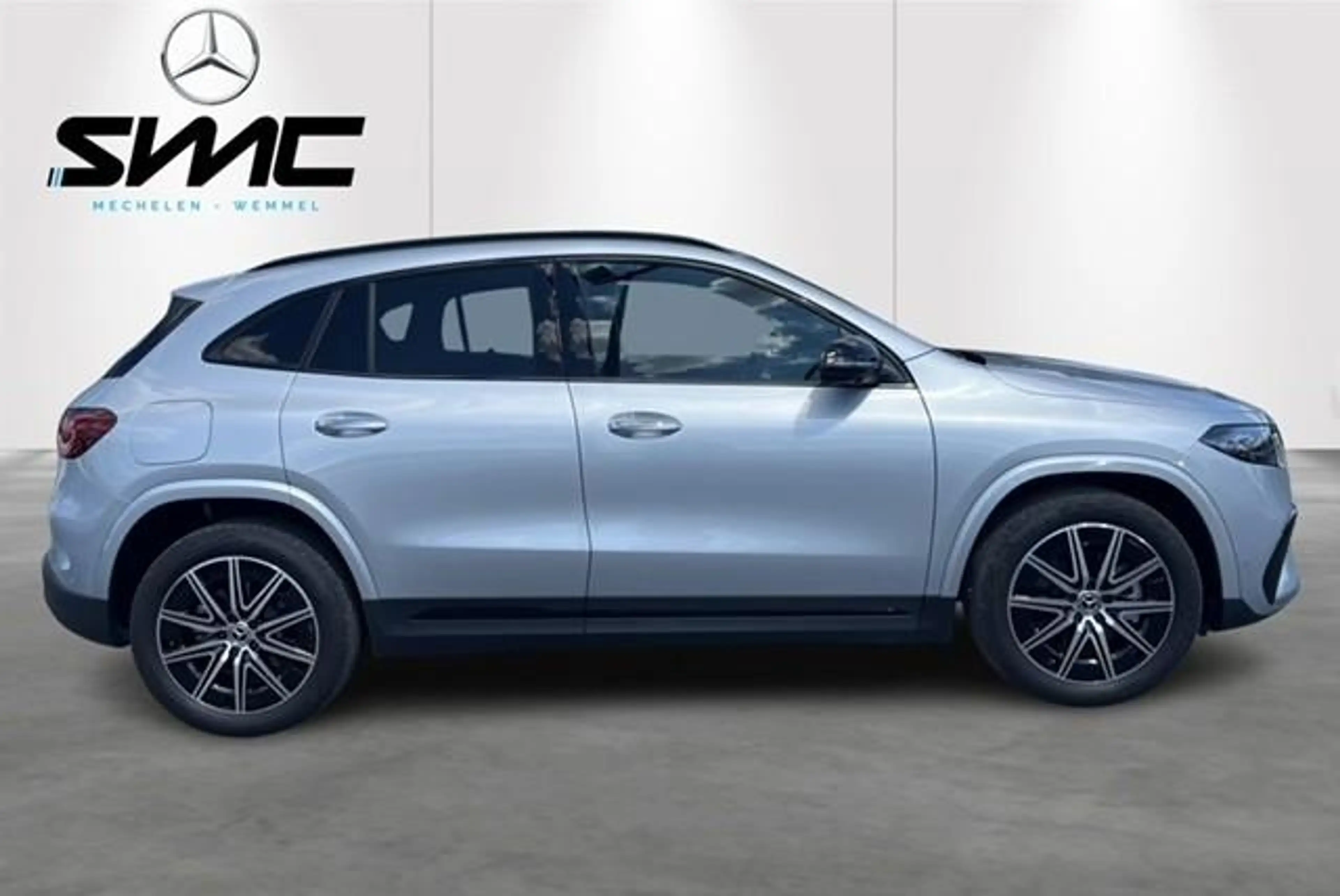 Mercedes-Benz EQA 250 EQA 250+ AMG Line — photo 3