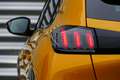 Peugeot 208 1.2 PURETECH 130PK GT-LINE AUTOMAAT / NAVI / LEDER Geel - thumbnail 13