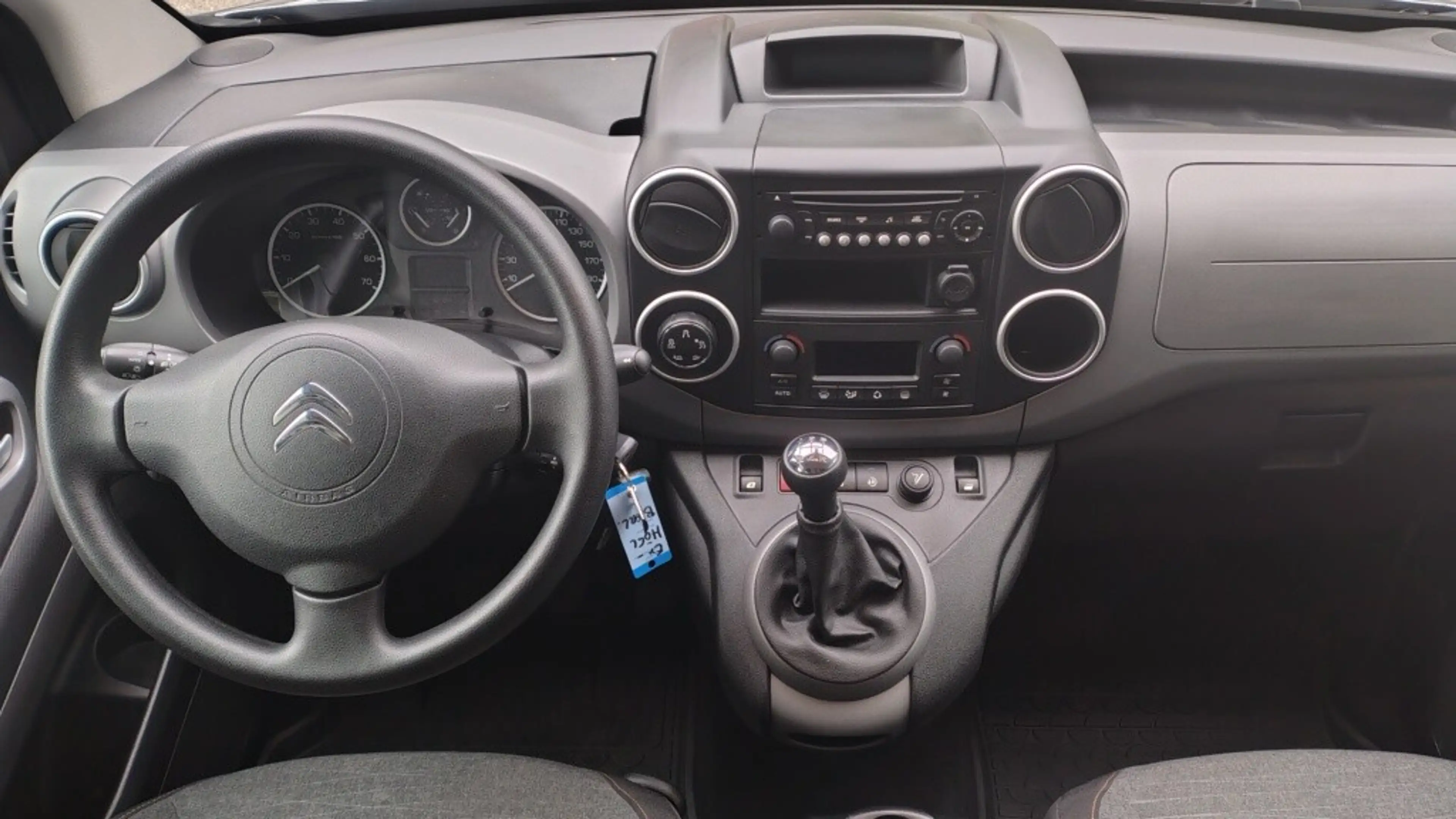 Citroen Berlingo Multispace BlueHDI 100 XTR — photo 8