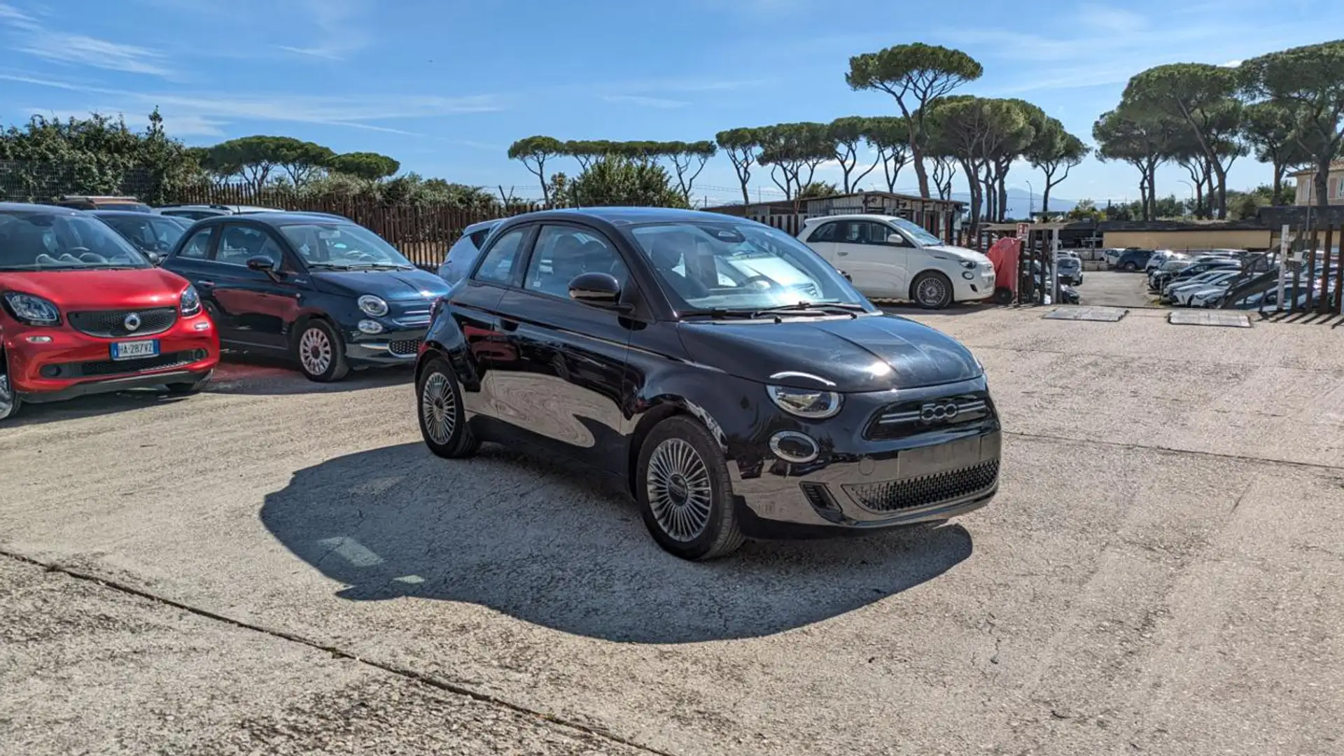 Fiat 500e HYBRID ICON 118cv TETTO PANORAMA Schwarz - 1
