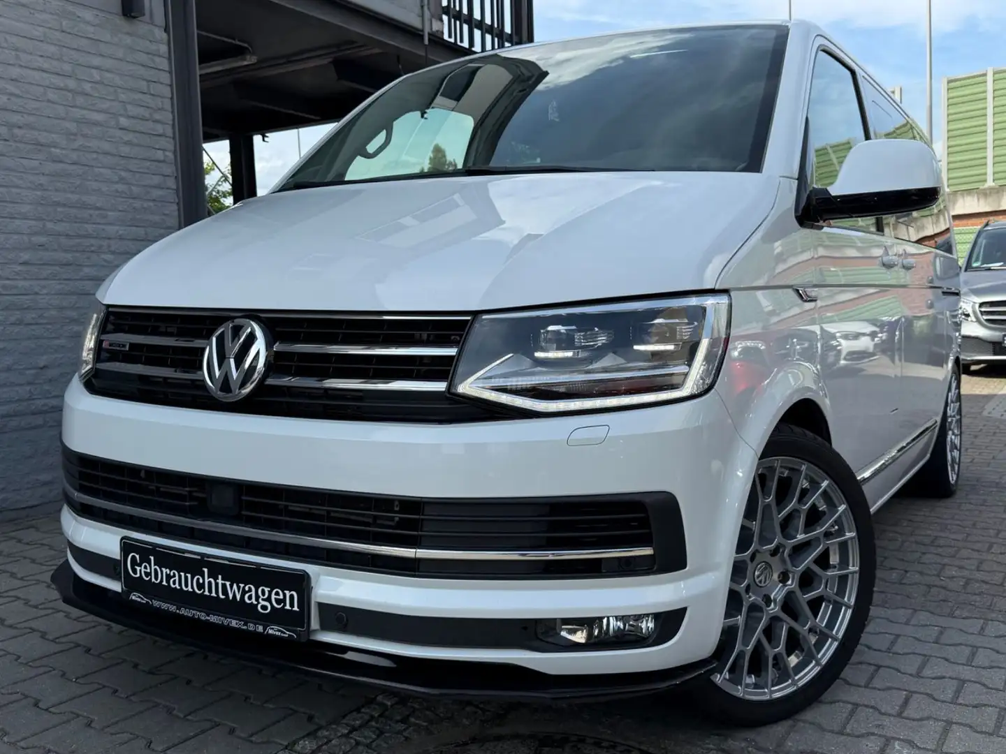 Volkswagen T6 Multivan Highline 4 Motion REAR Set TV 1.Hand Weiß - 2