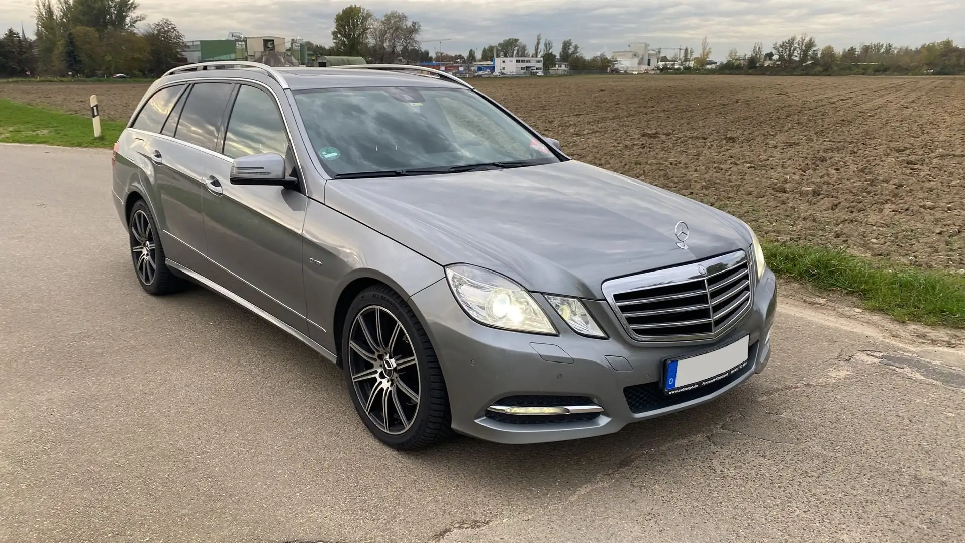 Mercedes-Benz E 350 CDI Avantgarde Grey - 1