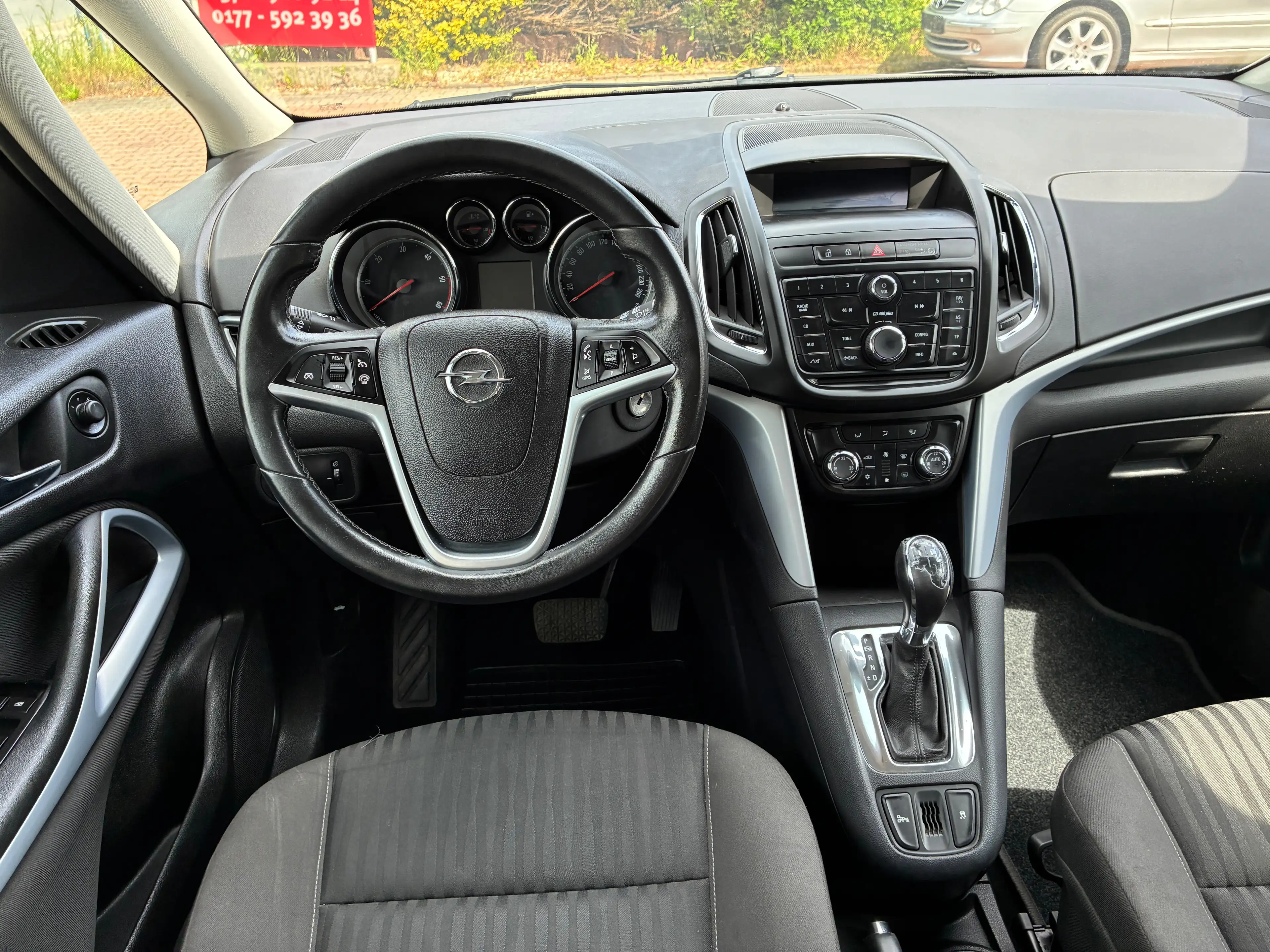Opel Zafira Tourer Edition — photo 8