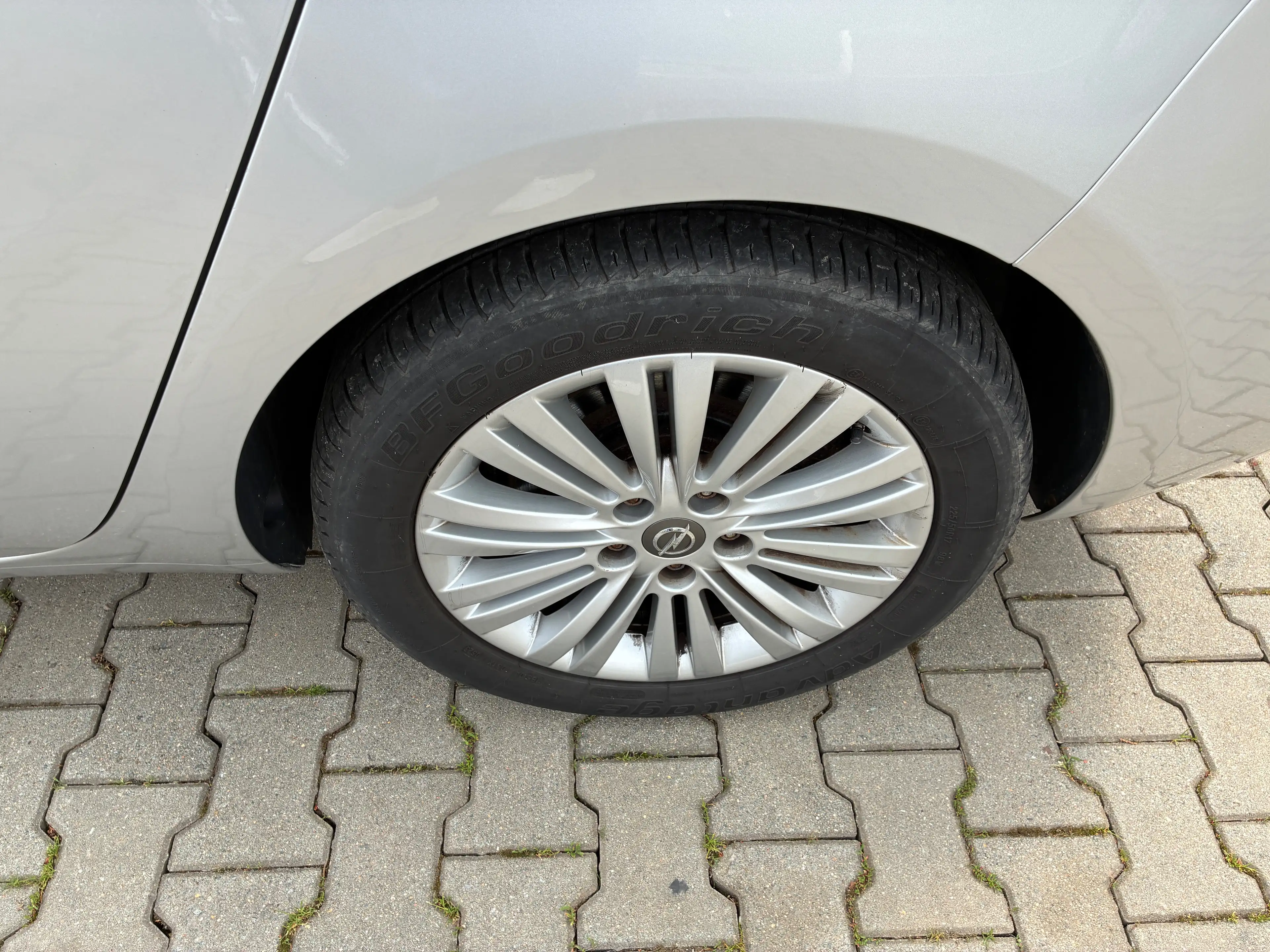 Opel Zafira Tourer Edition — photo 14