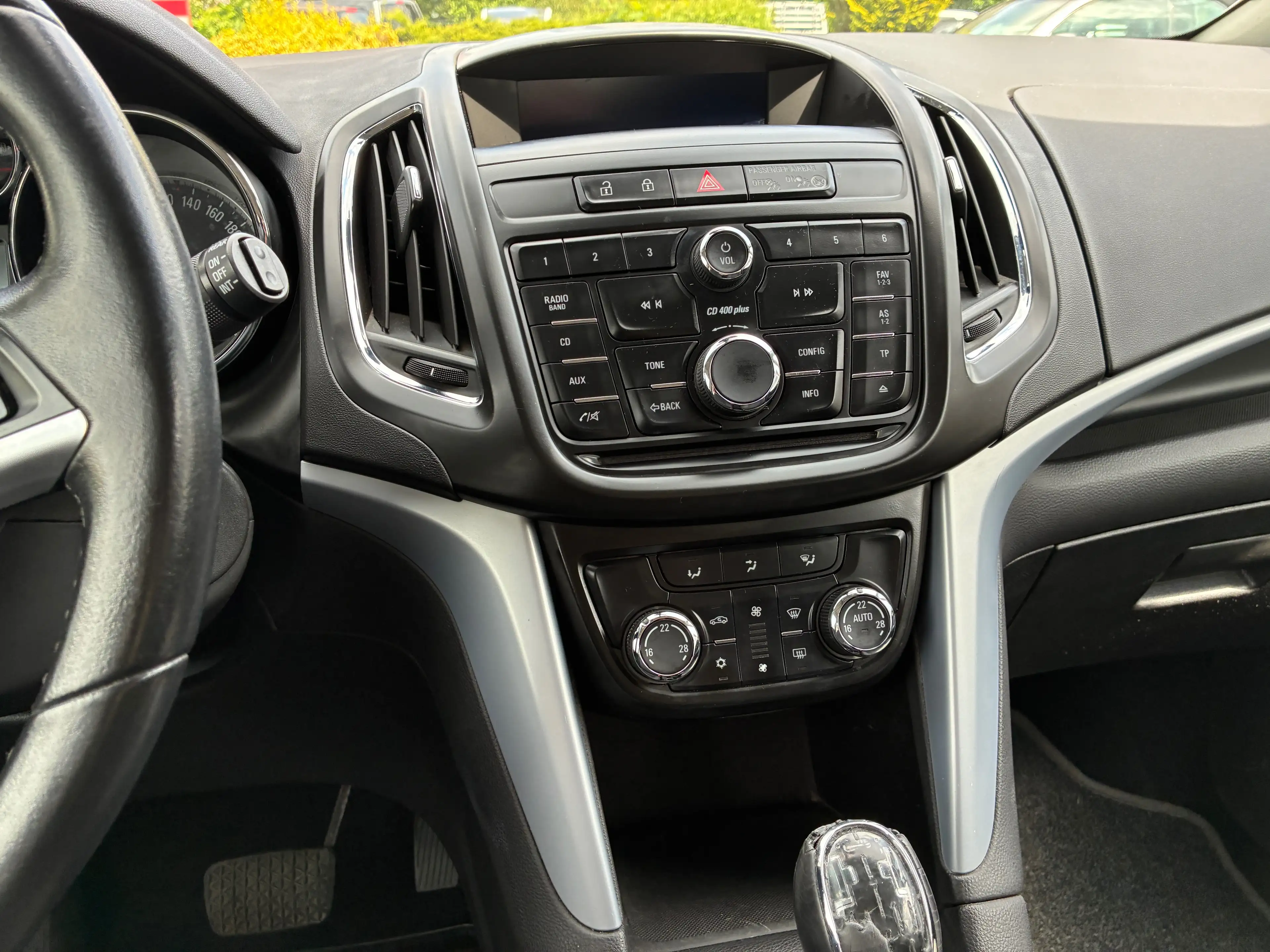 Opel Zafira Tourer Edition — photo 11