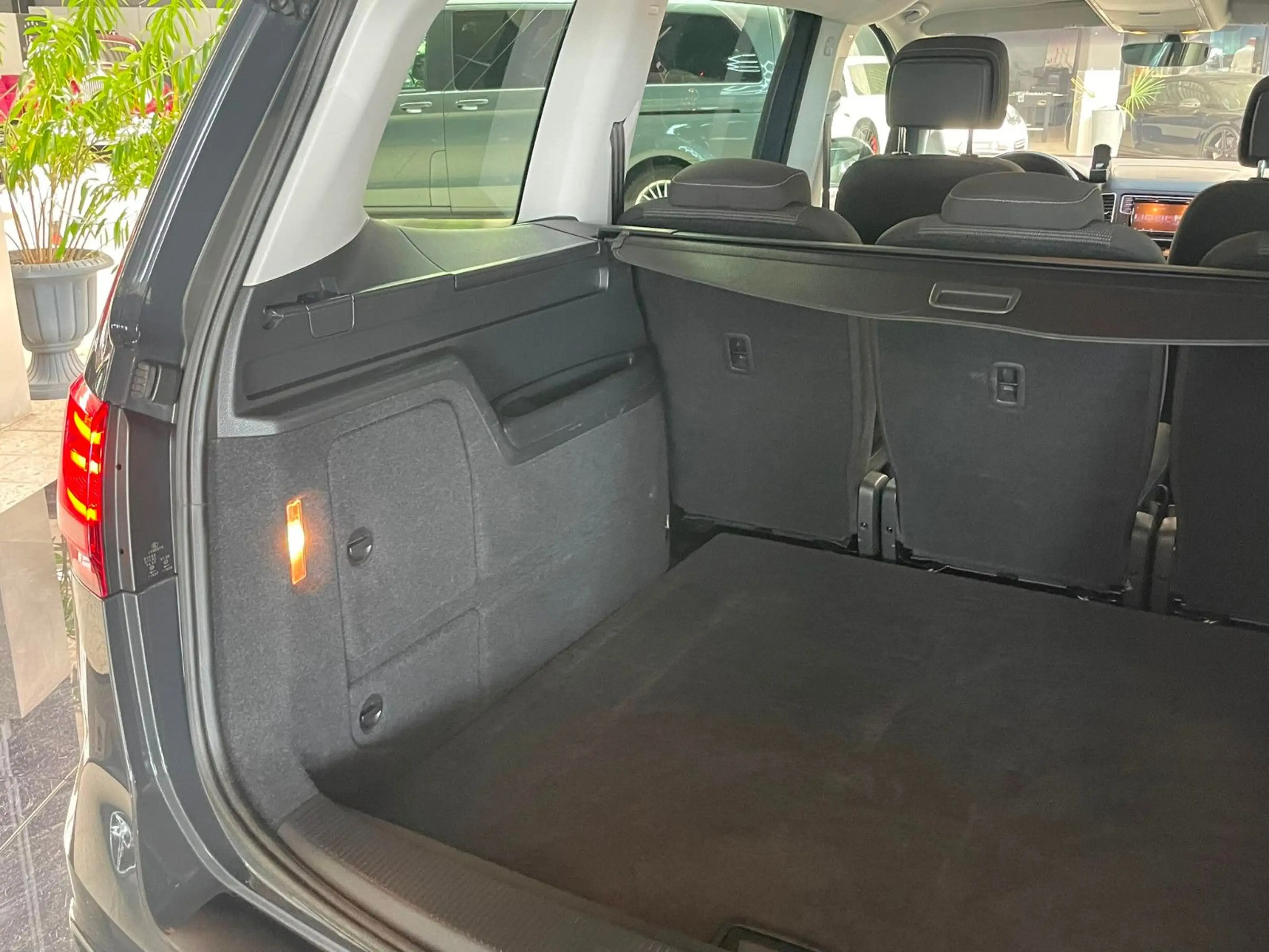 Volkswagen Sharan Comfortline BMT/Start-Stopp / LED / KLIMA — photo 10