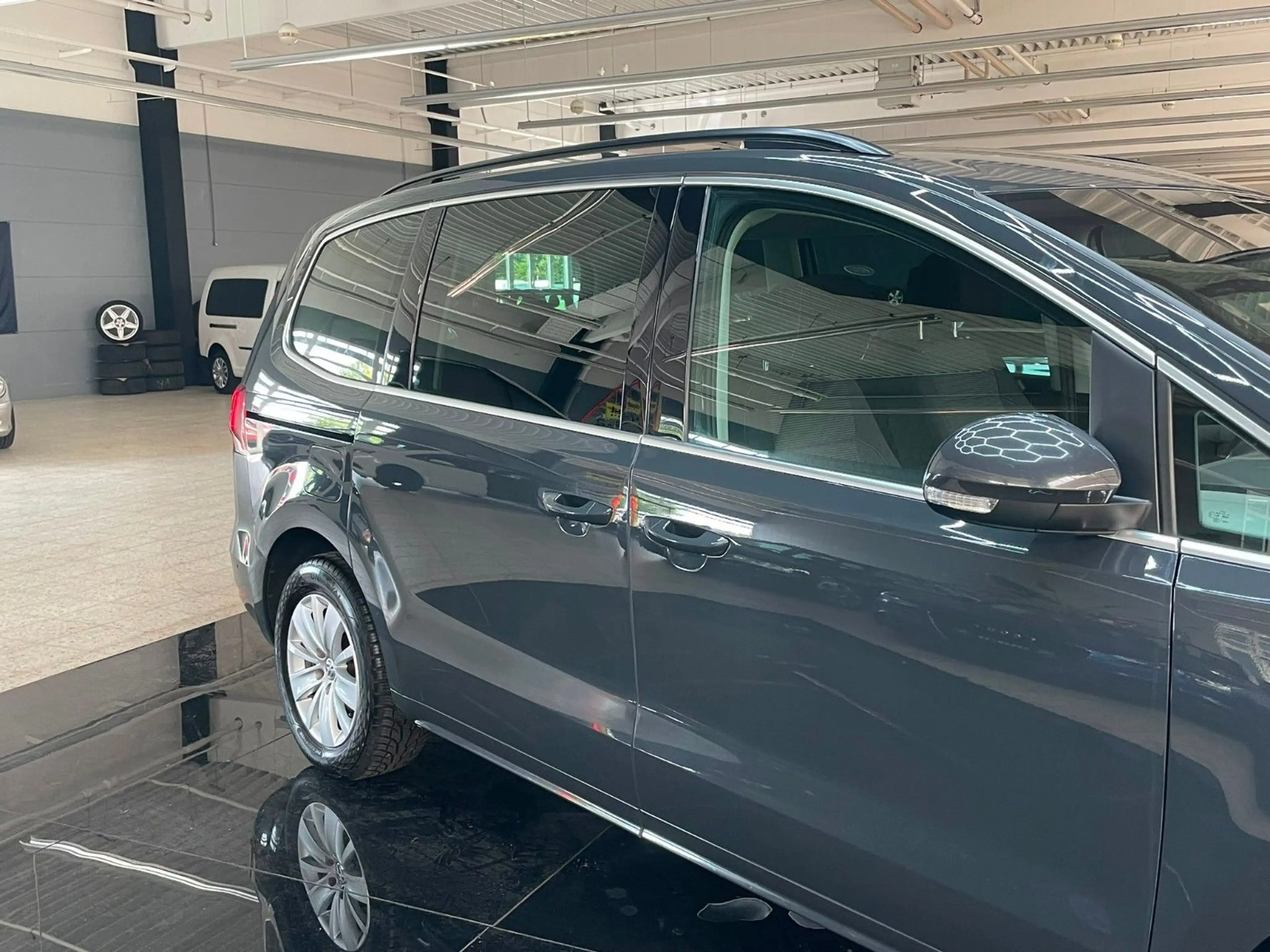Volkswagen Sharan Comfortline BMT/Start-Stopp / LED / KLIMA — photo 5