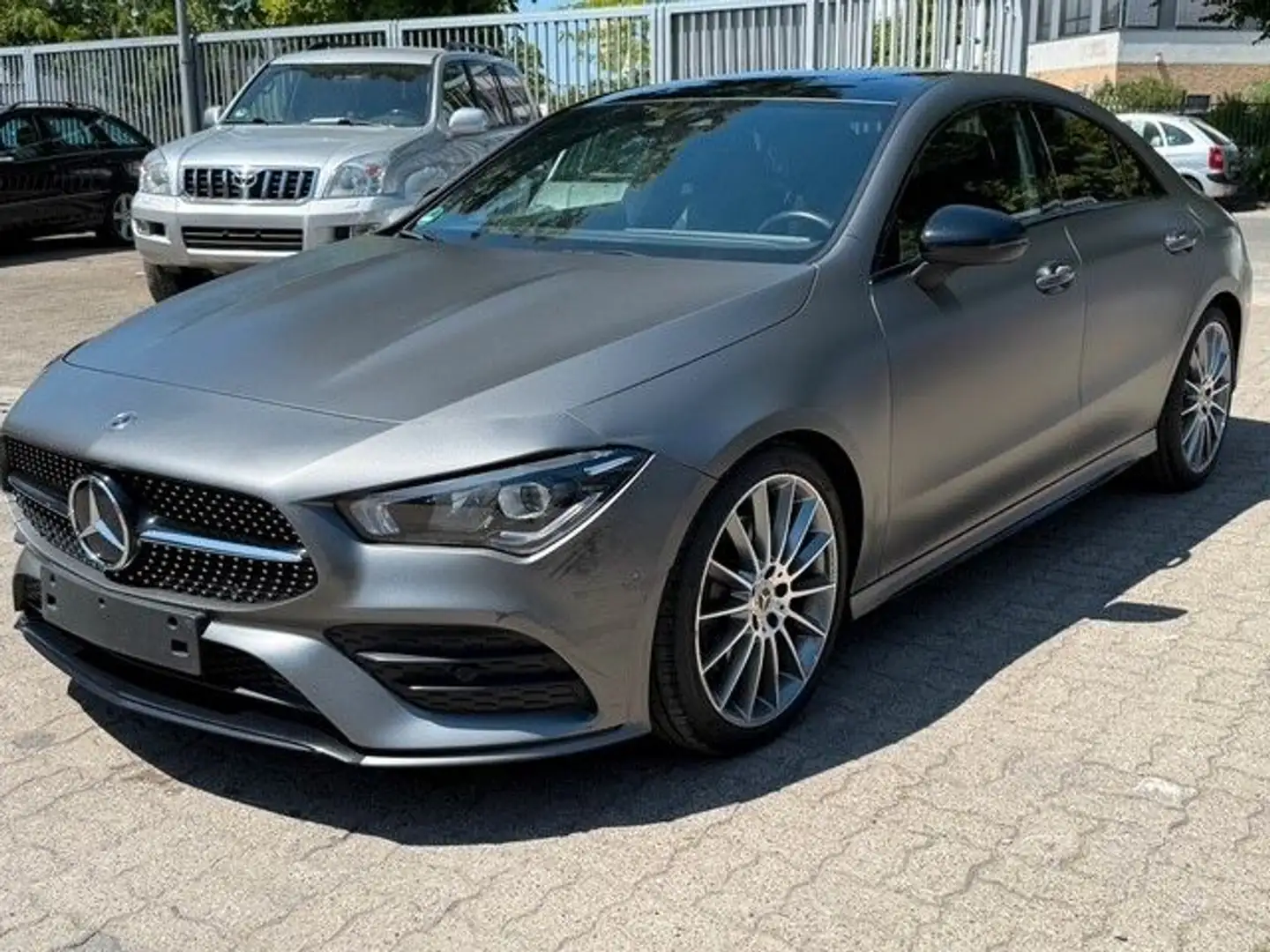 Mercedes-Benz CLA 200 AMG PanoD/ MBUX /Navi Widescreen Grau - 2