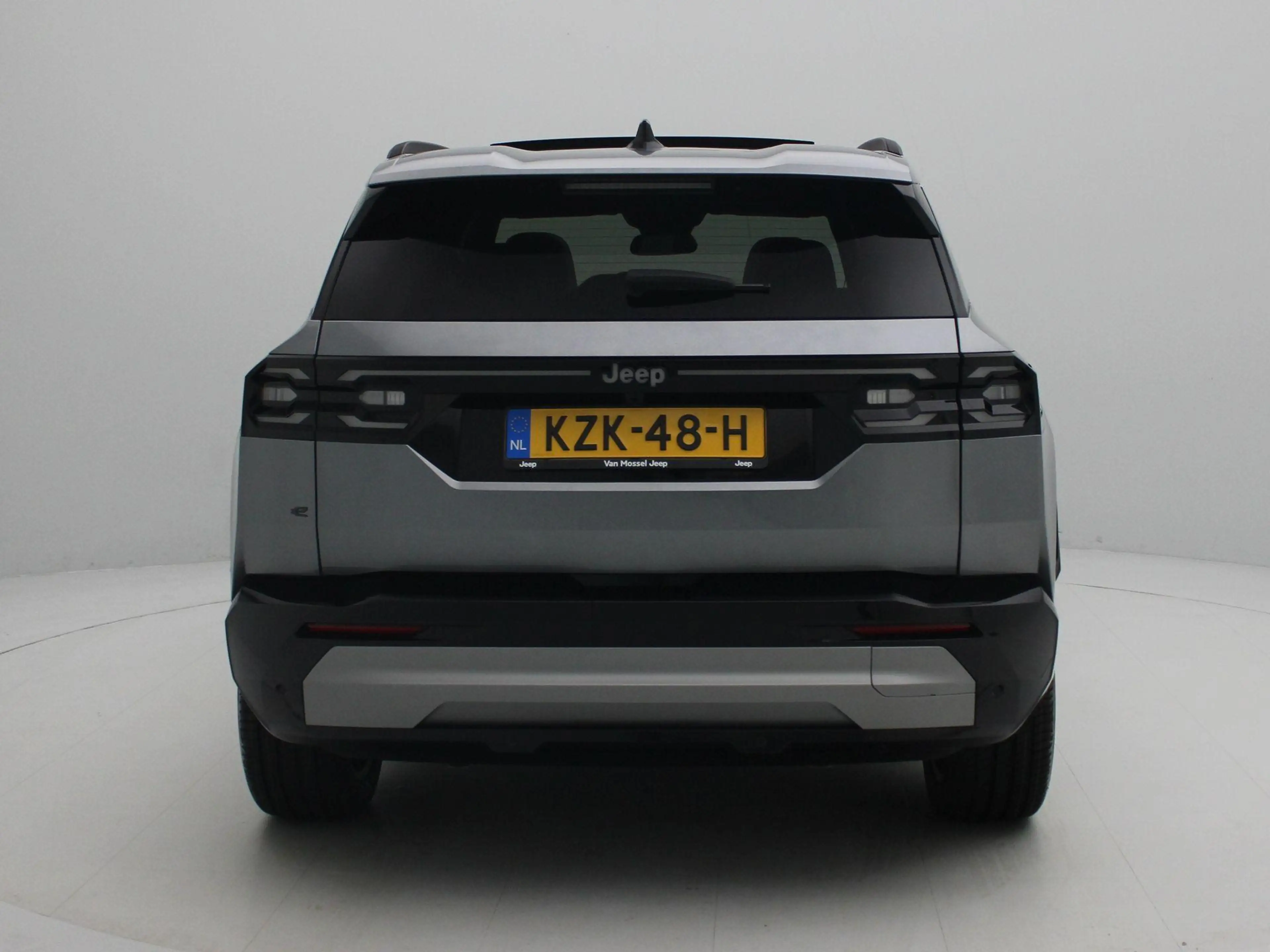 Jeep Compass 1.6 e-Hybrid Plug-In First Edition | Demo | — photo 5