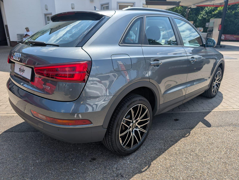 Audi Q3 1.4TFSI S-Tronic Standheizung LED Navi PDC — photo 4