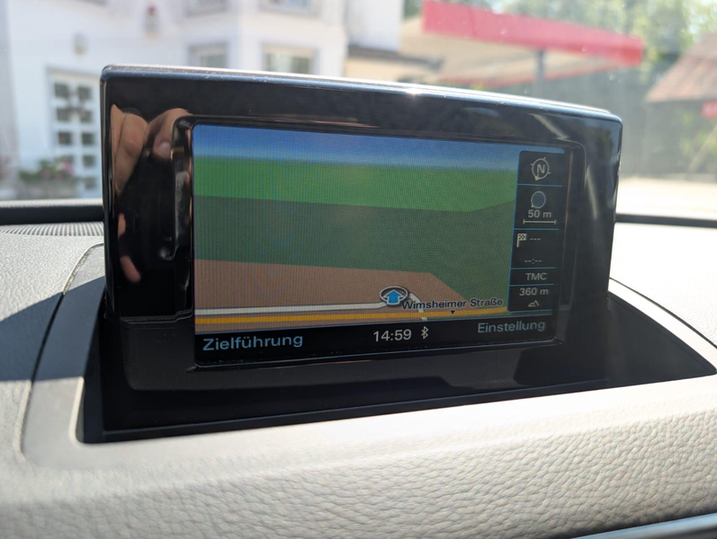 Audi Q3 1.4TFSI S-Tronic Standheizung LED Navi PDC — photo 9