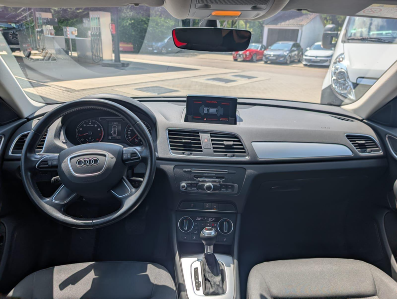 Audi Q3 1.4TFSI S-Tronic Standheizung LED Navi PDC — photo 7