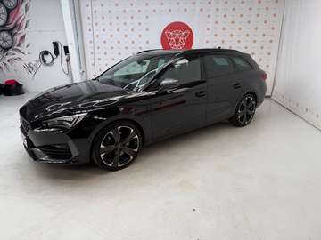 ST e-Hybrid 1.4 DSG PHEV 245Pk VZ 19" wielen Camera Full led Carplay Cupra Top Adaptieve cruise control Wireless charging