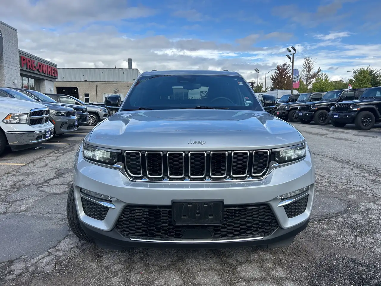 Jeep Grand Cherokee снимка Jeep Grand Cherokee
