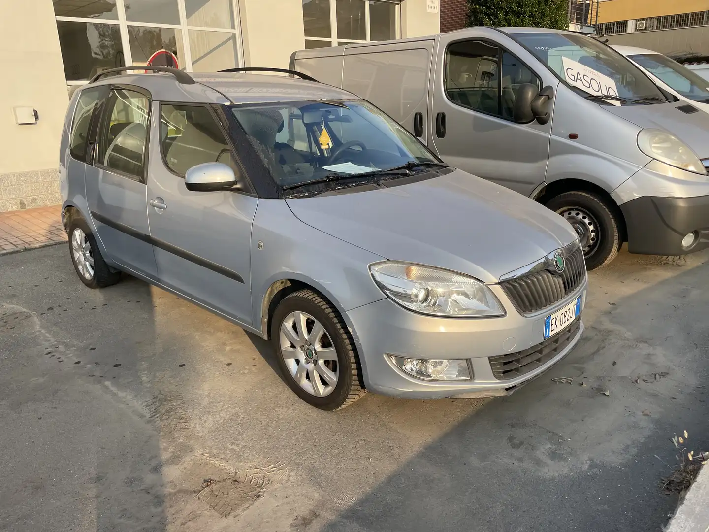 Skoda Roomster Roomster 2010 1.2 Ambition /catena motore nuova Argento - 2