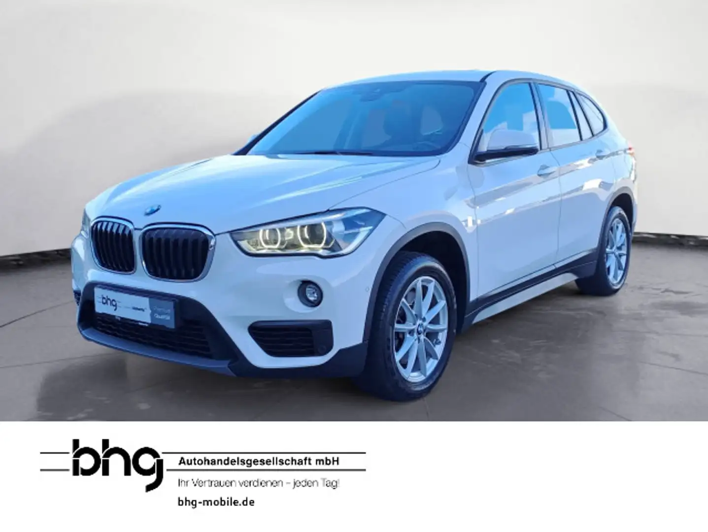 BMW X1 xDrive 20i Automatik Advantage LED Pano Sitzh Wit - 1