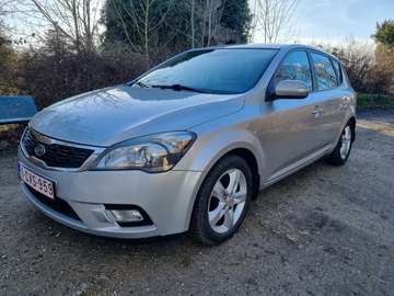 Cee'd 1.6 CRDi Executive ISG EcoDynamics DPF