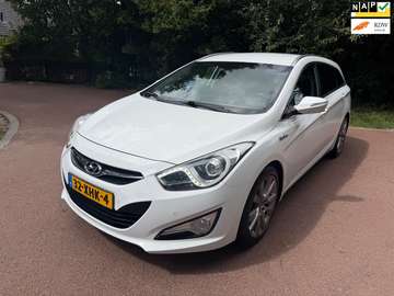 Wagon 1.6 GDI Blue Business Edition / Navi / Airco