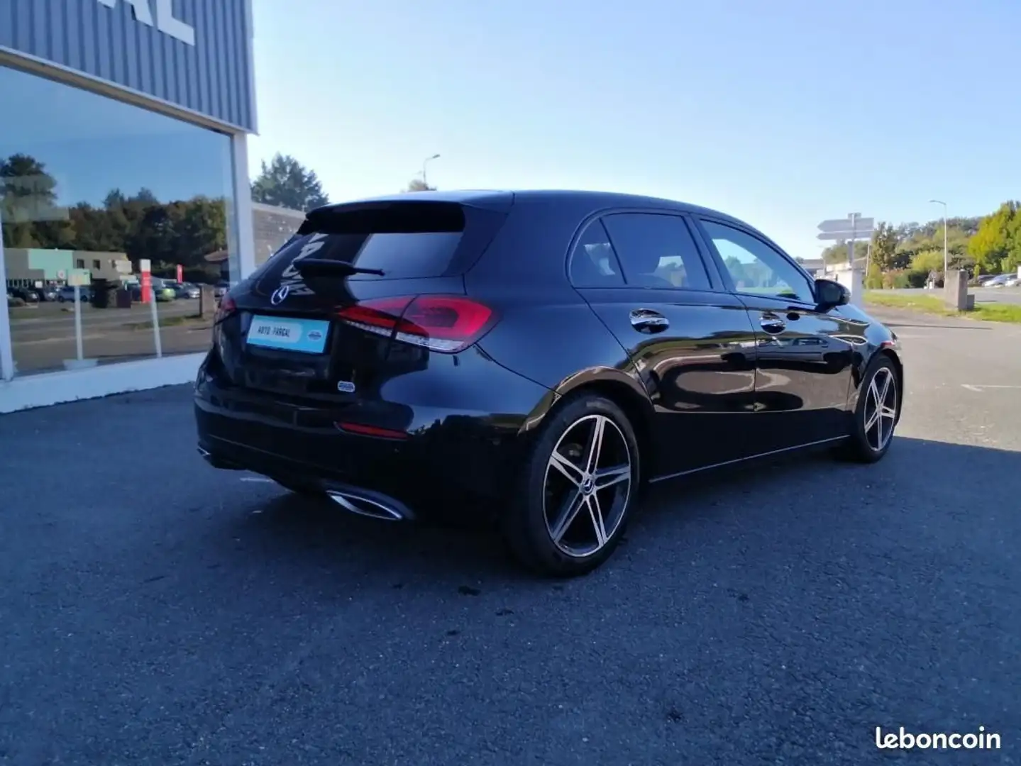 Mercedes-Benz A 180 Mercedes 180 d 7G-DCT Progressive Line Noir - 2
