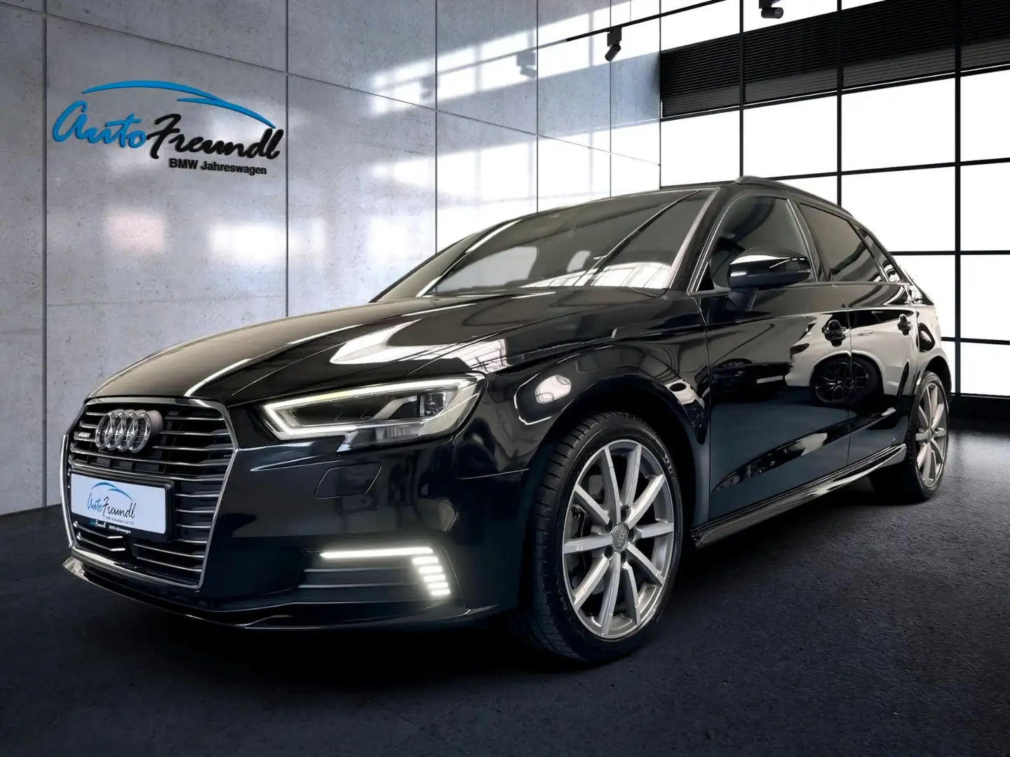 Audi A3 SB 40 e-tron S line Plus *Virtual*Matrix*AHK* Schwarz - 1