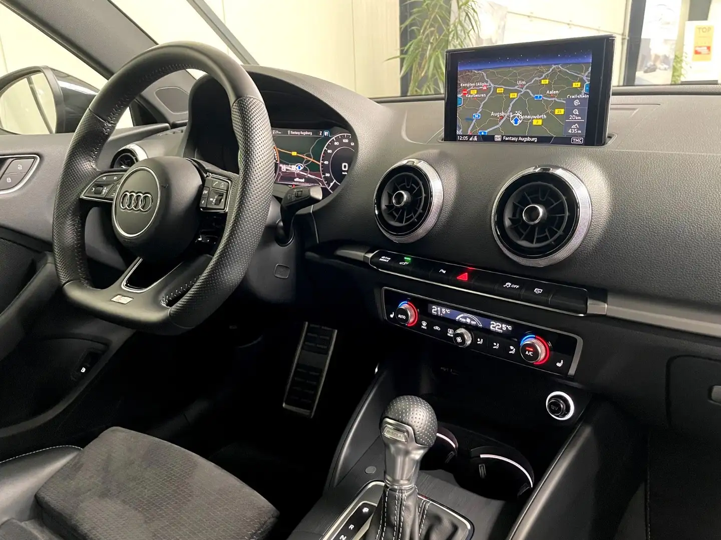 Audi A3 SB 40 e-tron S line Plus *Virtual*Matrix*AHK* Schwarz - 2