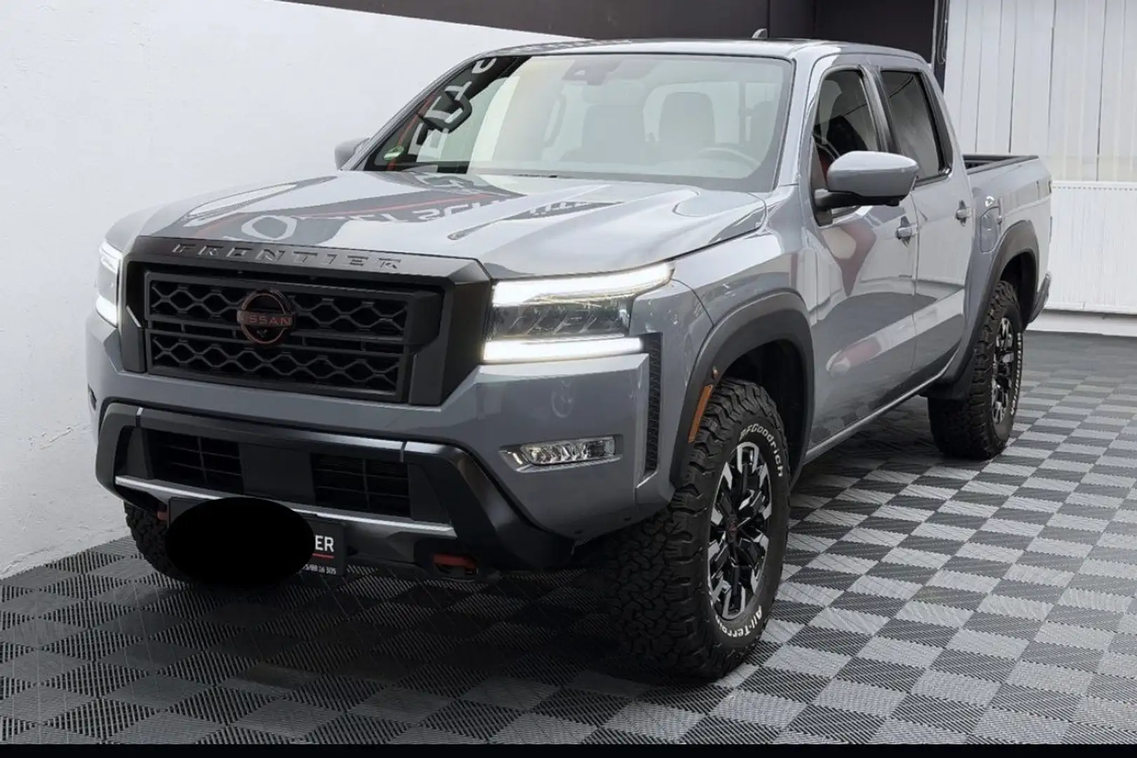 Nissan Frontier 3,8 Litri V6 Doppia-Cabina Pro4X Gris - 1