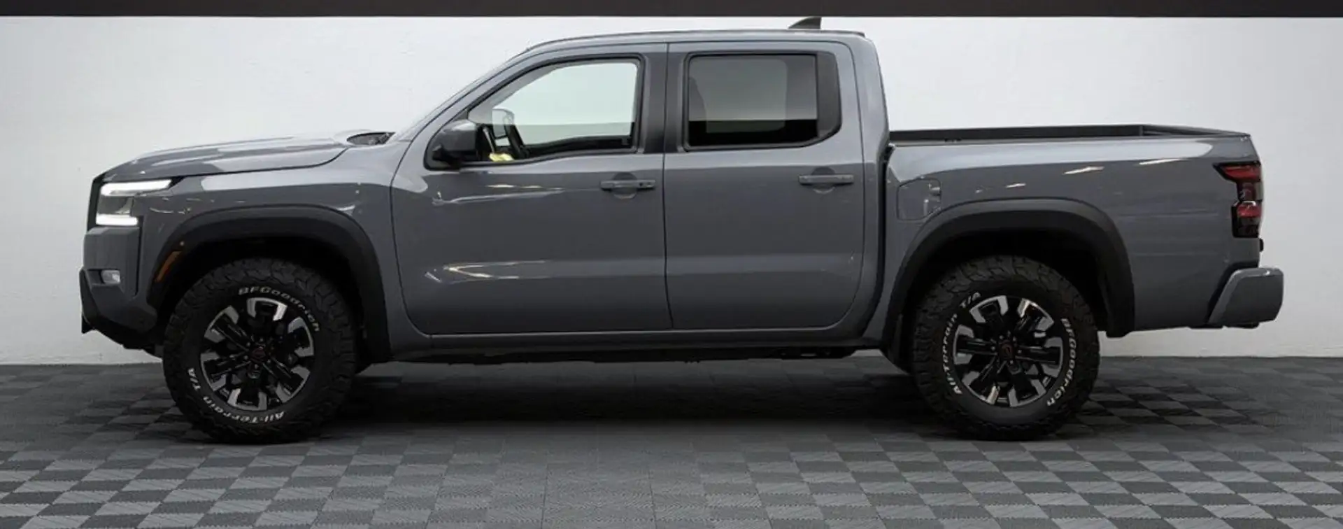 Nissan Frontier 3,8 Litri V6 Doppia-Cabina Pro4X Gris - 2
