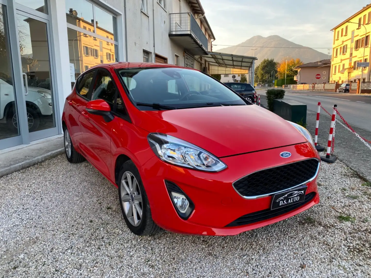 Ford Fiesta Fiesta 1.5 TDCi 5 porte Vignale Rosso - 2