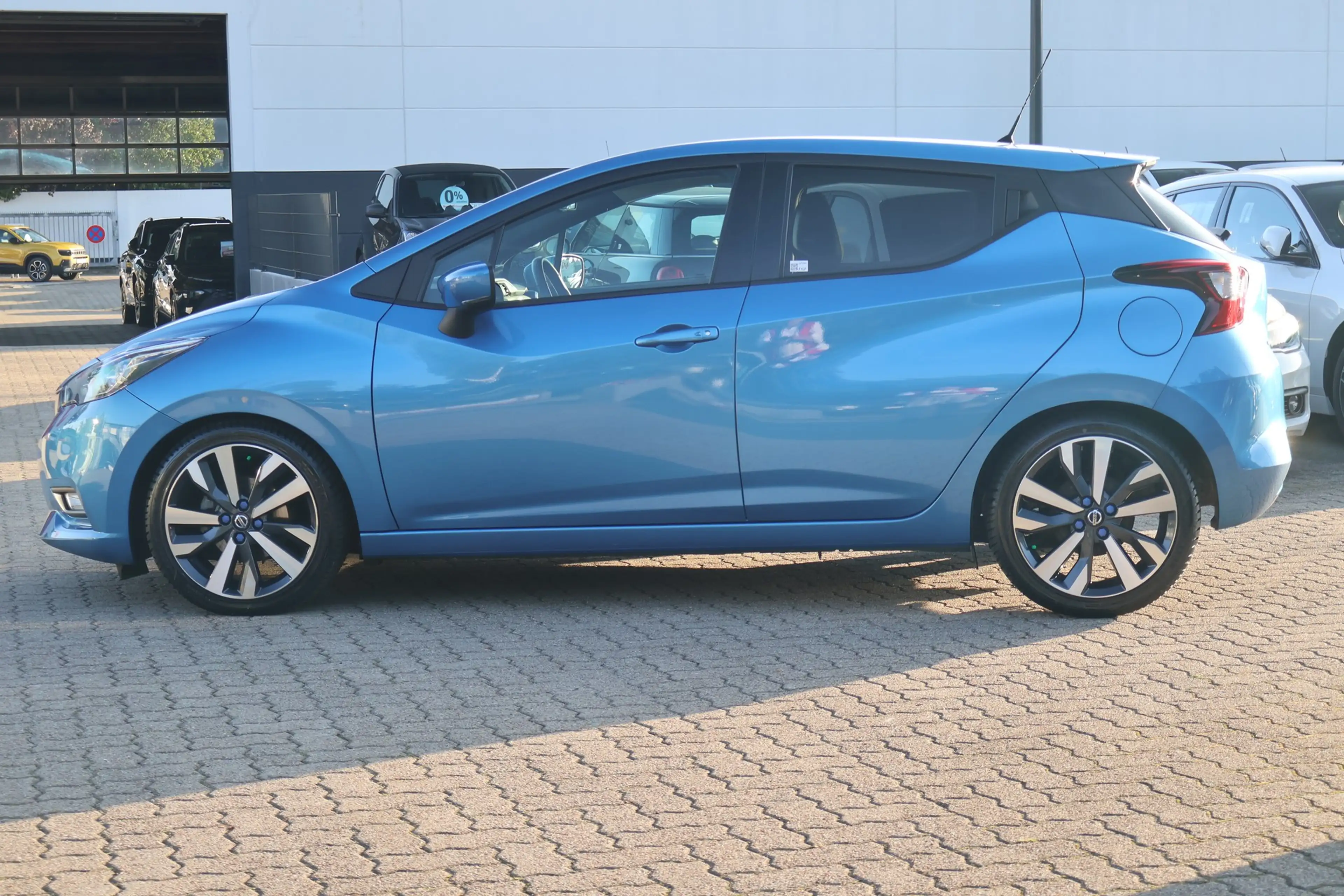 Nissan Micra 1.0 Tekna 360° AHK Beats Sitzheizung LED — photo 2