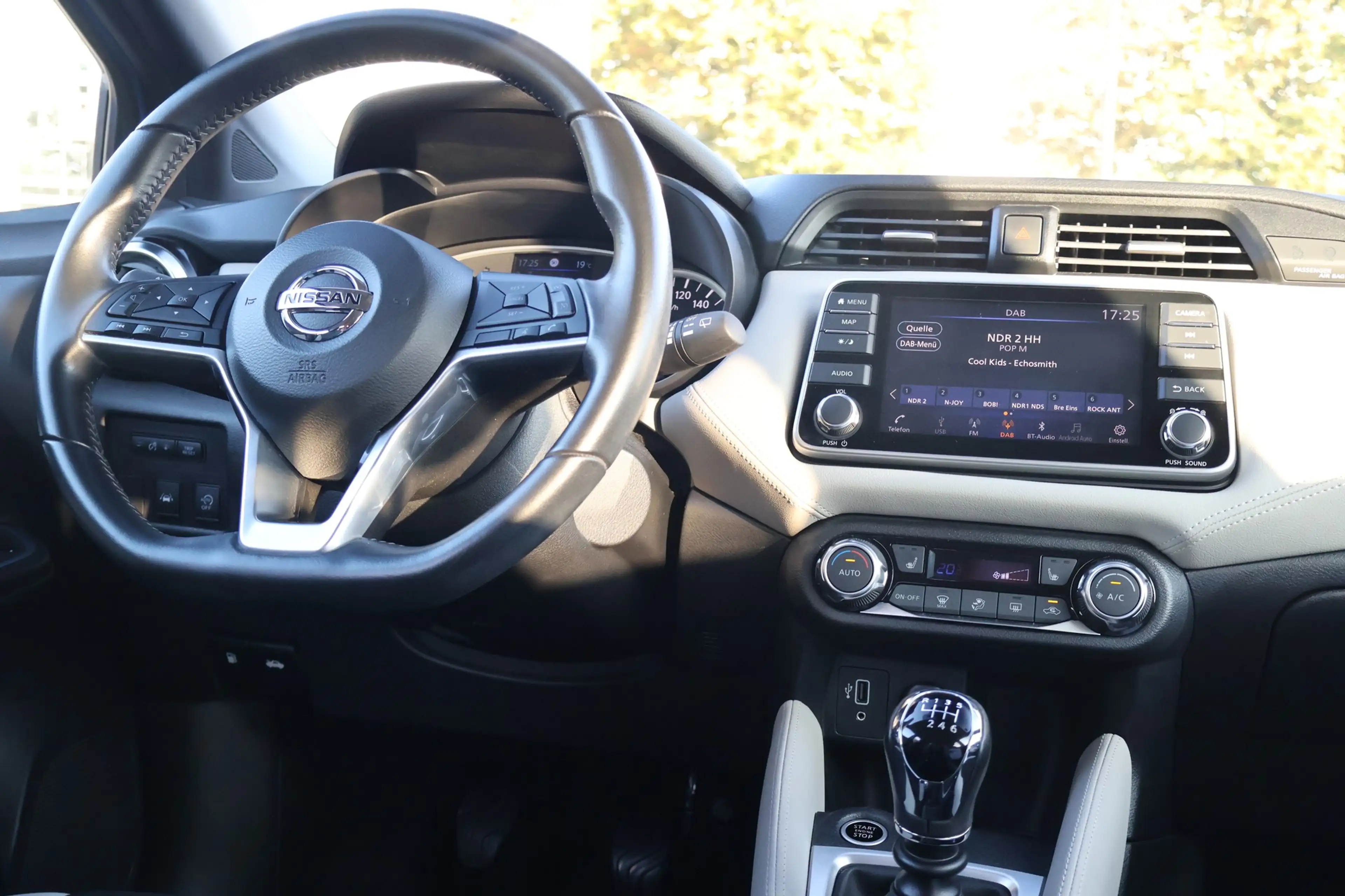 Nissan Micra 1.0 Tekna 360° AHK Beats Sitzheizung LED — photo 14