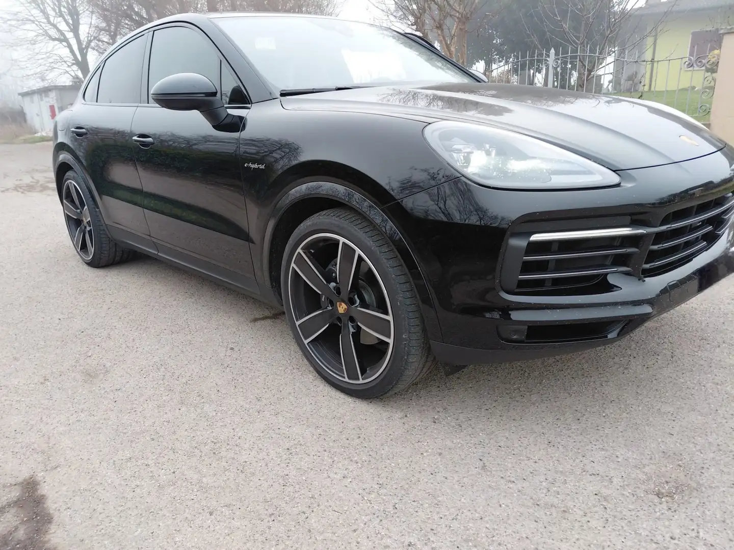 Porsche Cayenne Cayenne Coupe 3.0 e-hybrid 5 Schwarz - 1