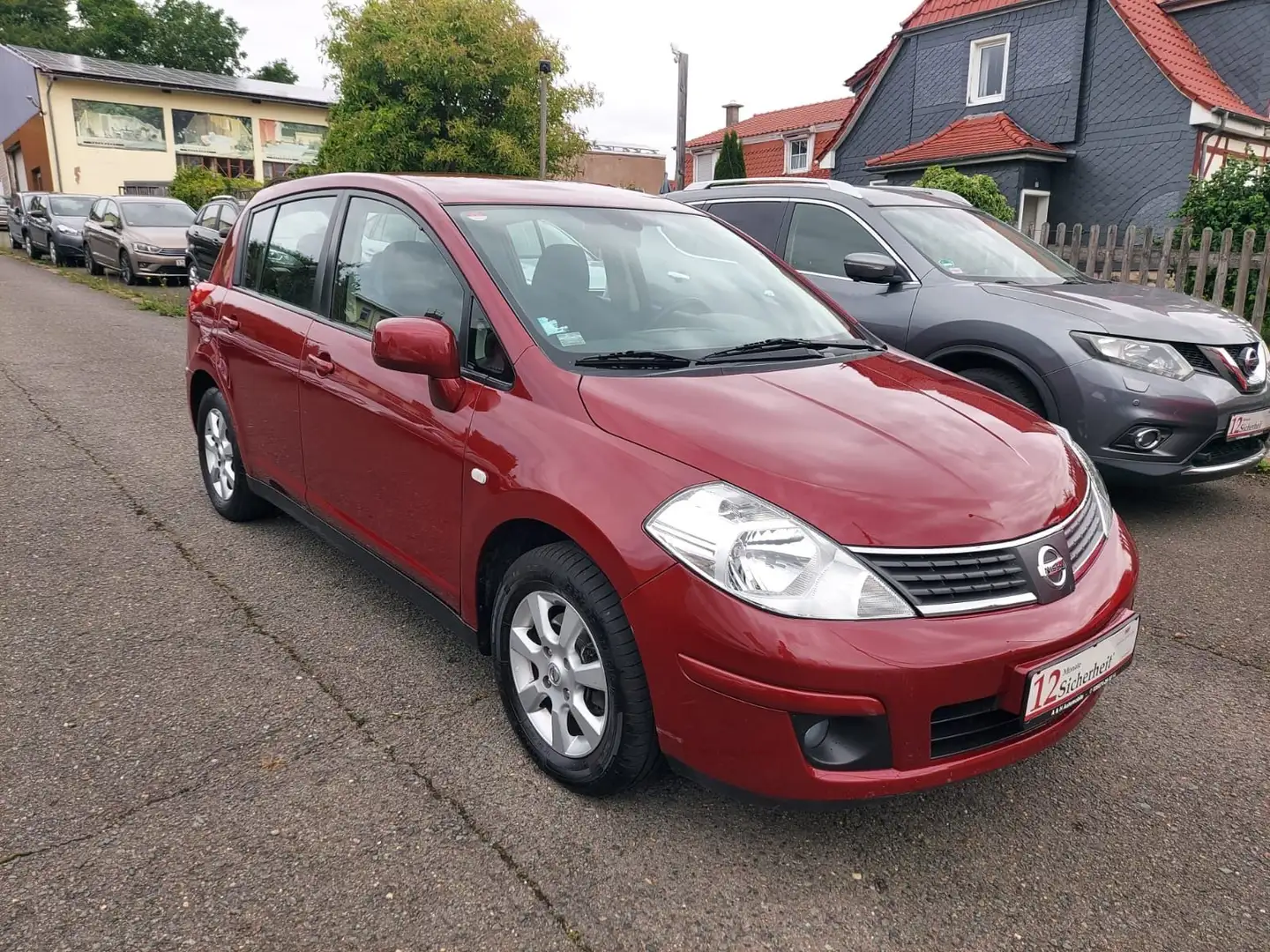 Nissan Tiida 52000km Klimaaut Tepomat Bluetooth Rot - 2