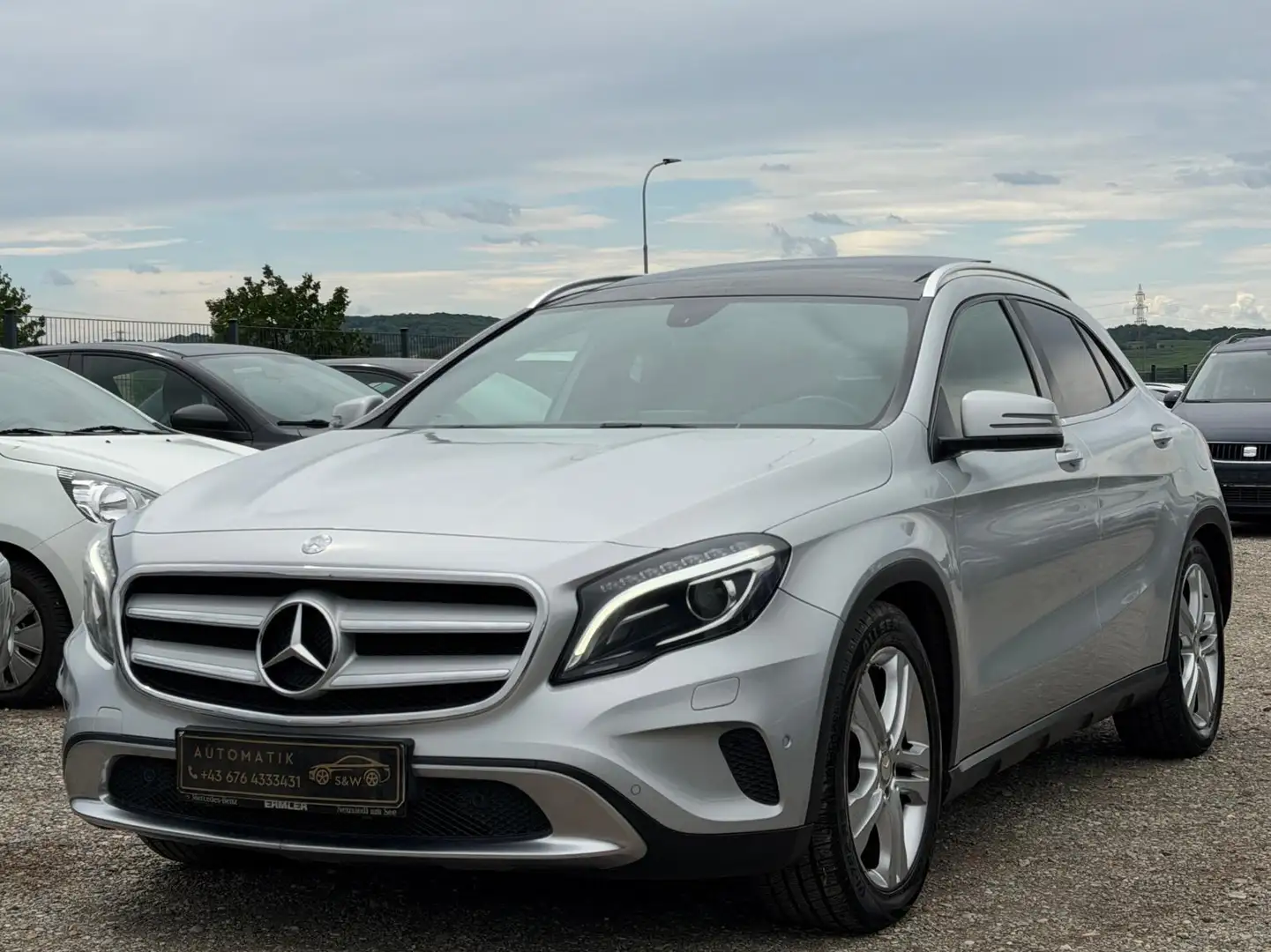 Mercedes-Benz GLA 220 GLA 220 CDI / d 4Matic (156.905) Grau - 2
