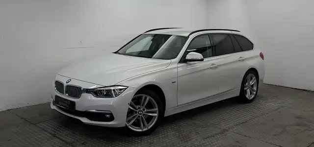 BMW 330 d Touring Luxury Line AHK+ADAP-LED+KAMERA+