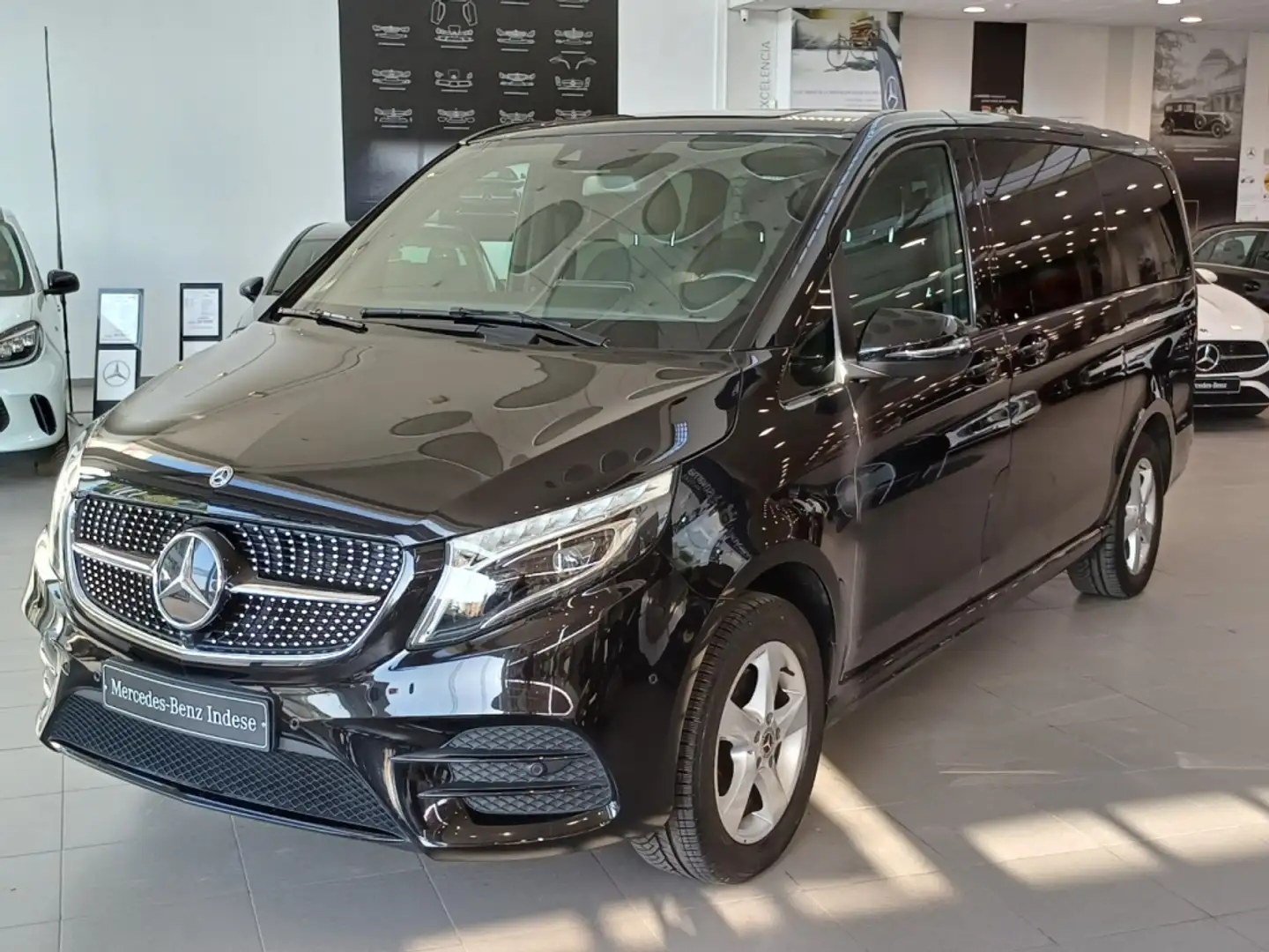 Mercedes-Benz V 300d Marco Polo 4MATIC Noir - 1