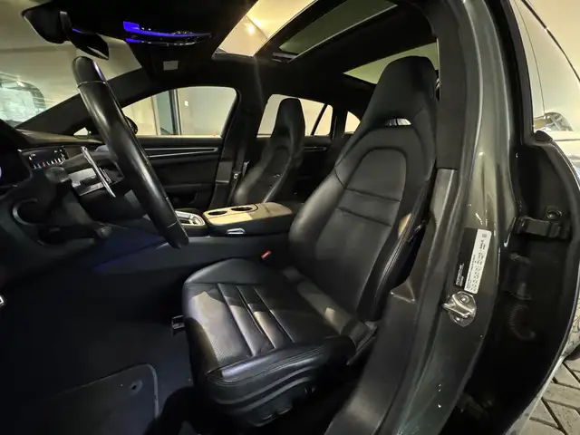 Porsche Panamera view 6