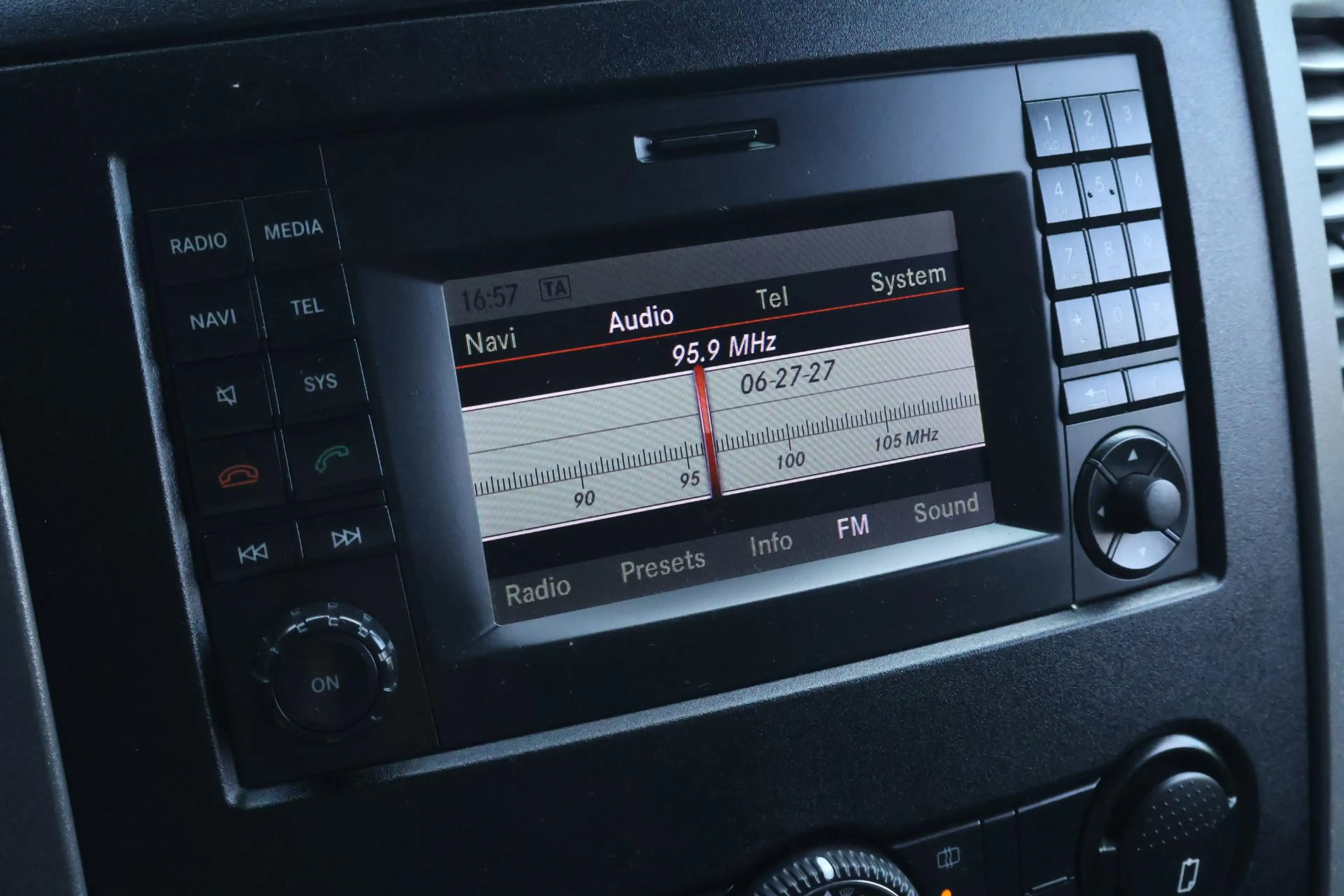 Volkswagen Crafter 35 2.0 TDI 163pk H6 L2H1 Trekhaak Camera Bluetooth — photo 21