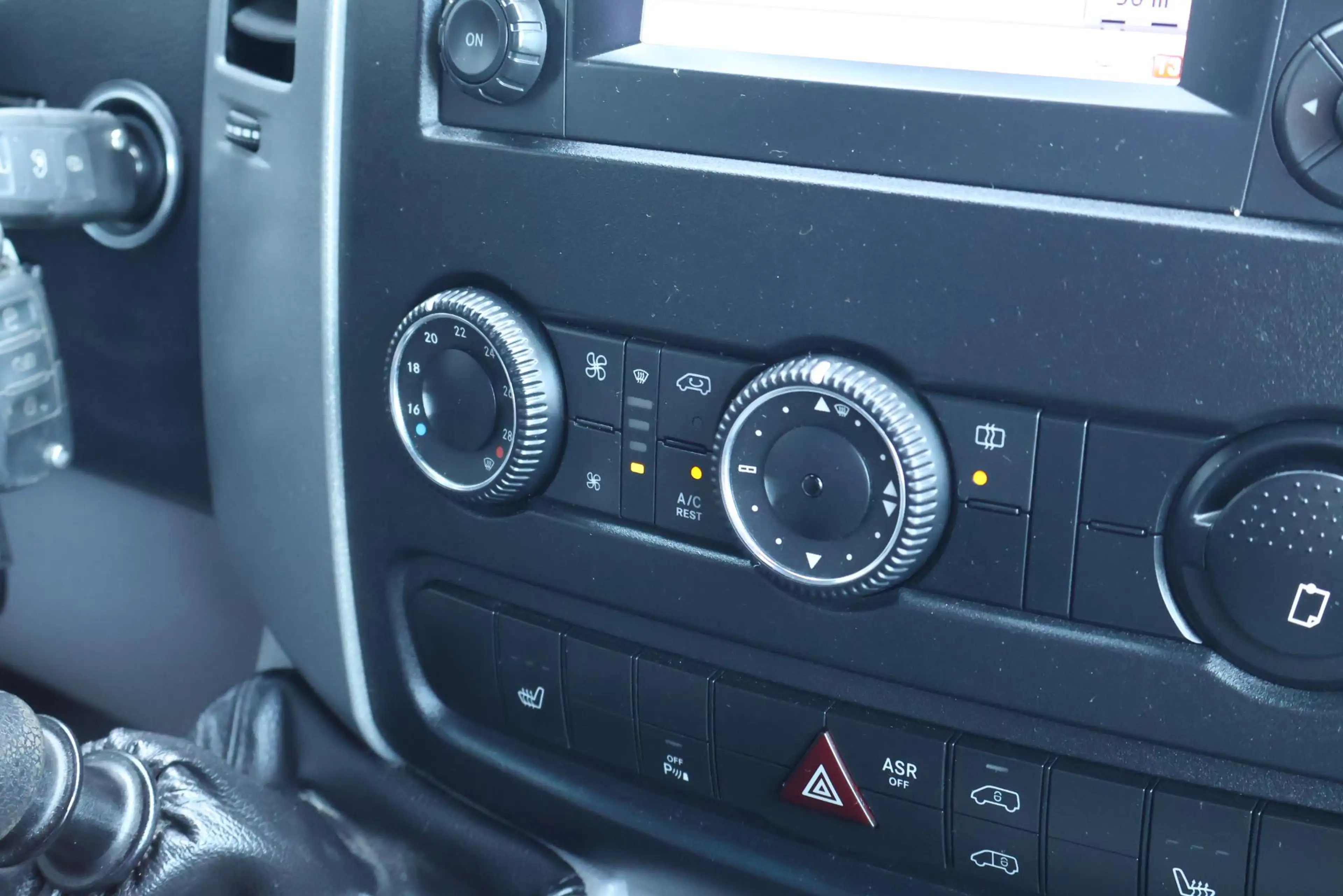 Volkswagen Crafter 35 2.0 TDI 163pk H6 L2H1 Trekhaak Camera Bluetooth — photo 22