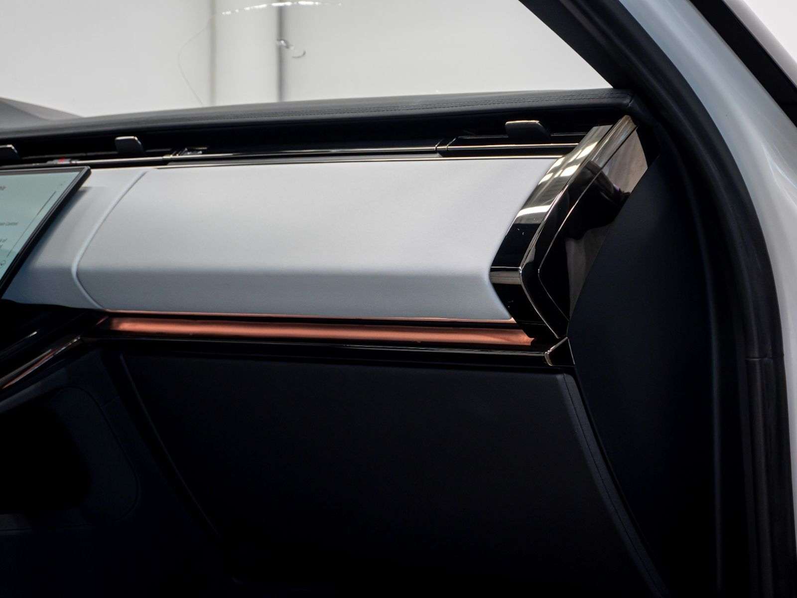 2023 Land Rover Range Rover Sport P400 DYNAMIC S | CUSTOM WRAP thumb 32
