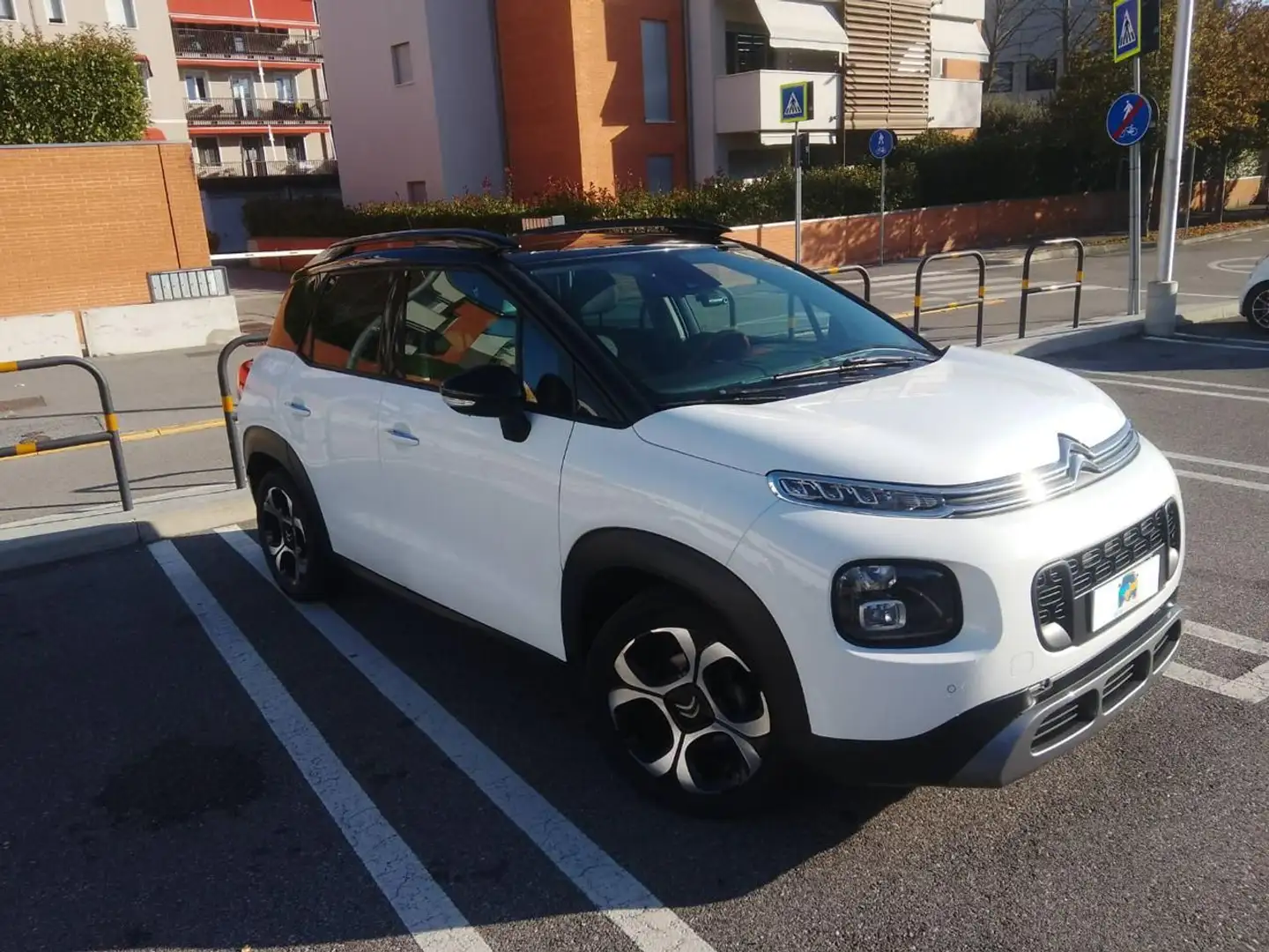 Citroen C3 Aircross BlueHDi 100 Shine Wit - 1