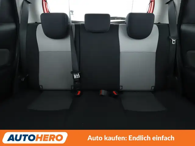Toyota Yaris view 15